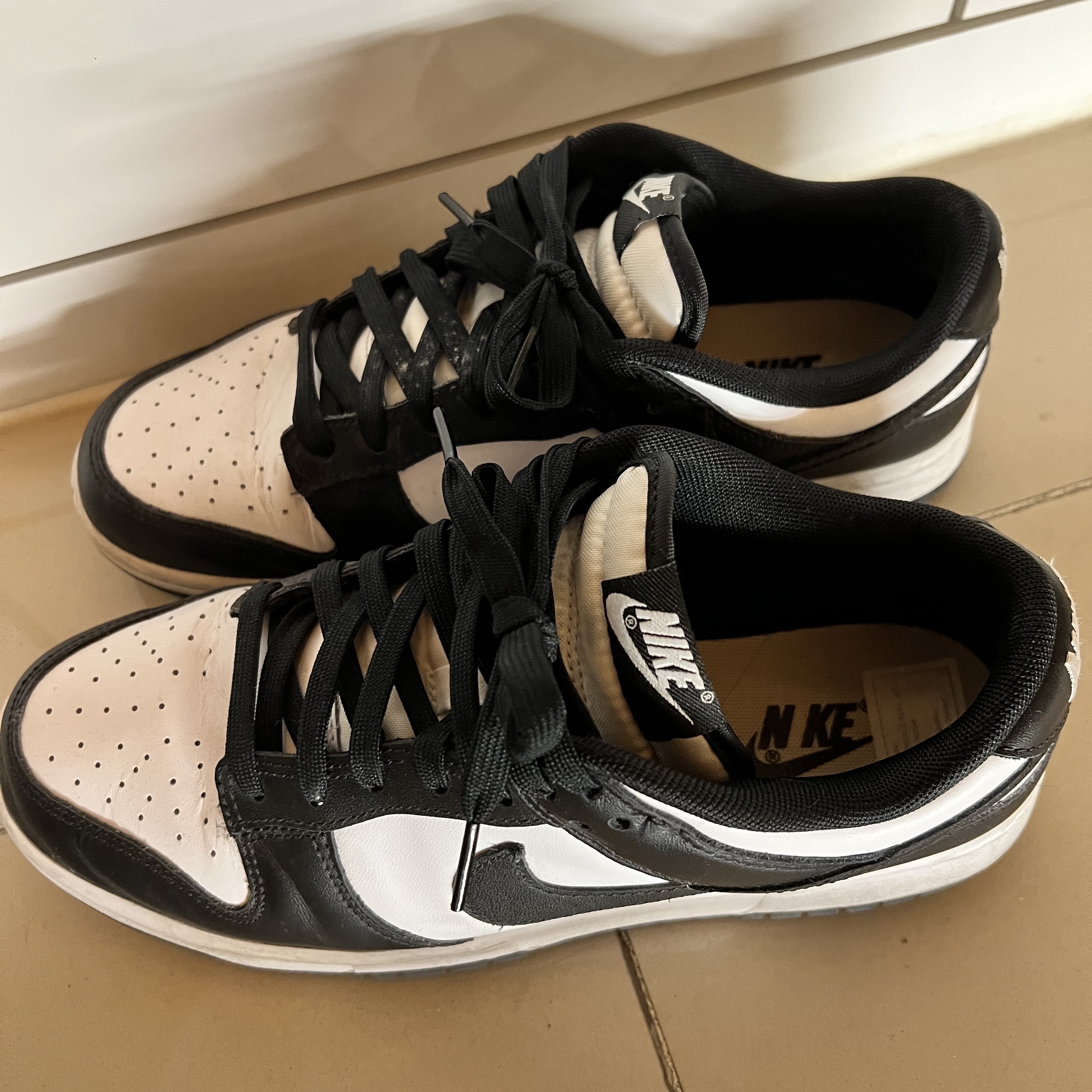 Nike Dunk Low Retro Black 착용 스타일