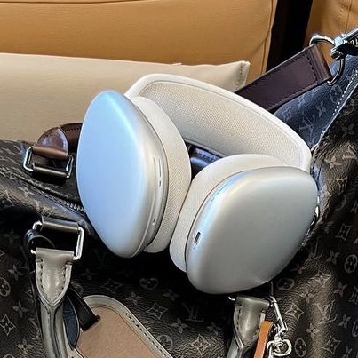 Apple AirPods Max Lightning Silver (Korean Ver.) 착용 스타일