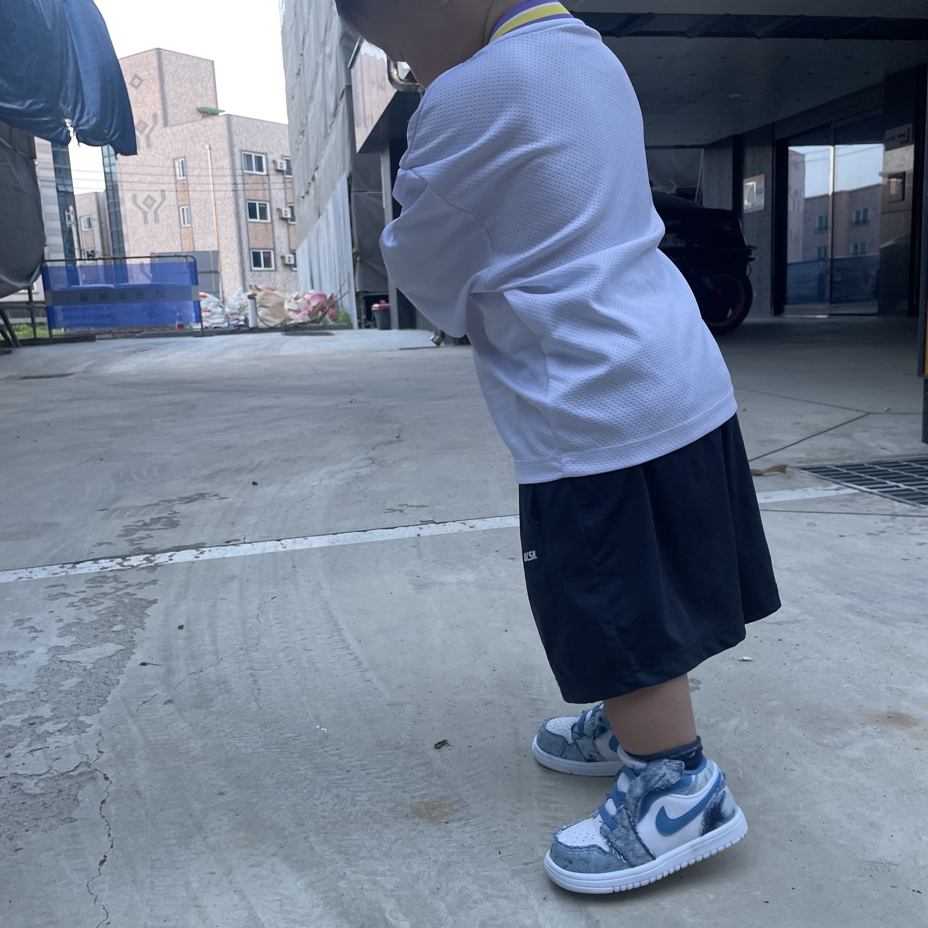 (TD) Jordan 1 Low Alt White Dutch Blue 착용 스타일 - 2