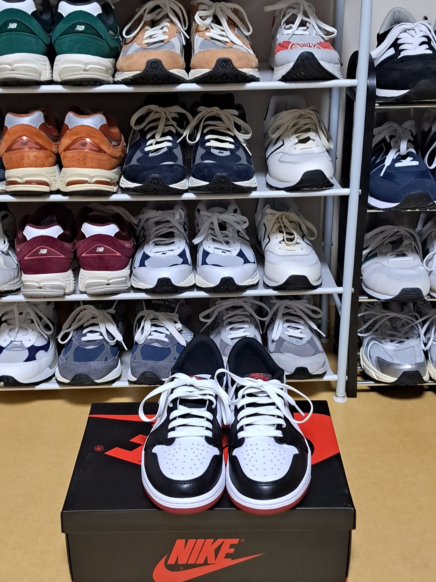 Jordan 1 Retro Low OG Black Toe 착용 스타일 - 2