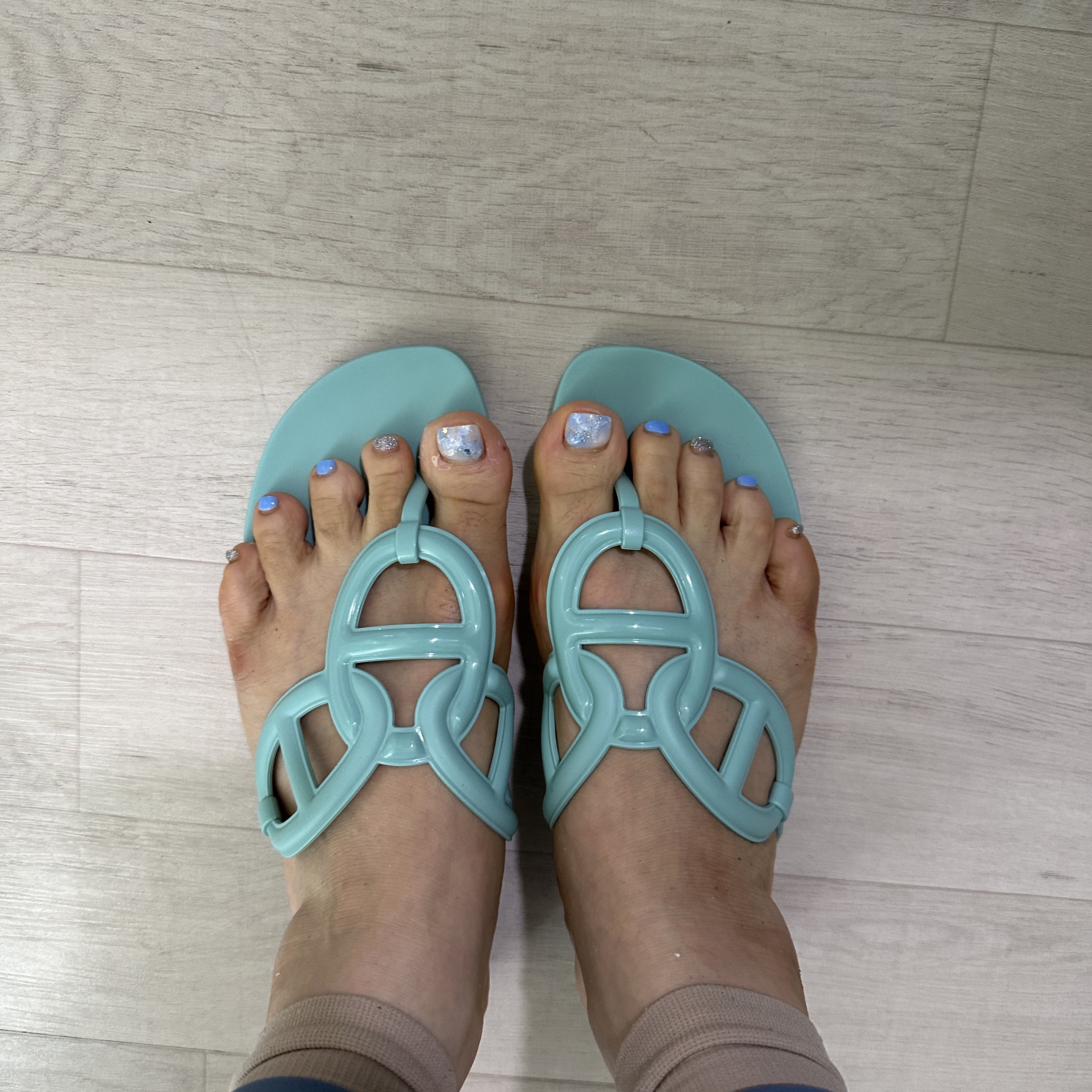 (W) Hermes Egerie Sandal Vert Embrun 착용 스타일 - 2