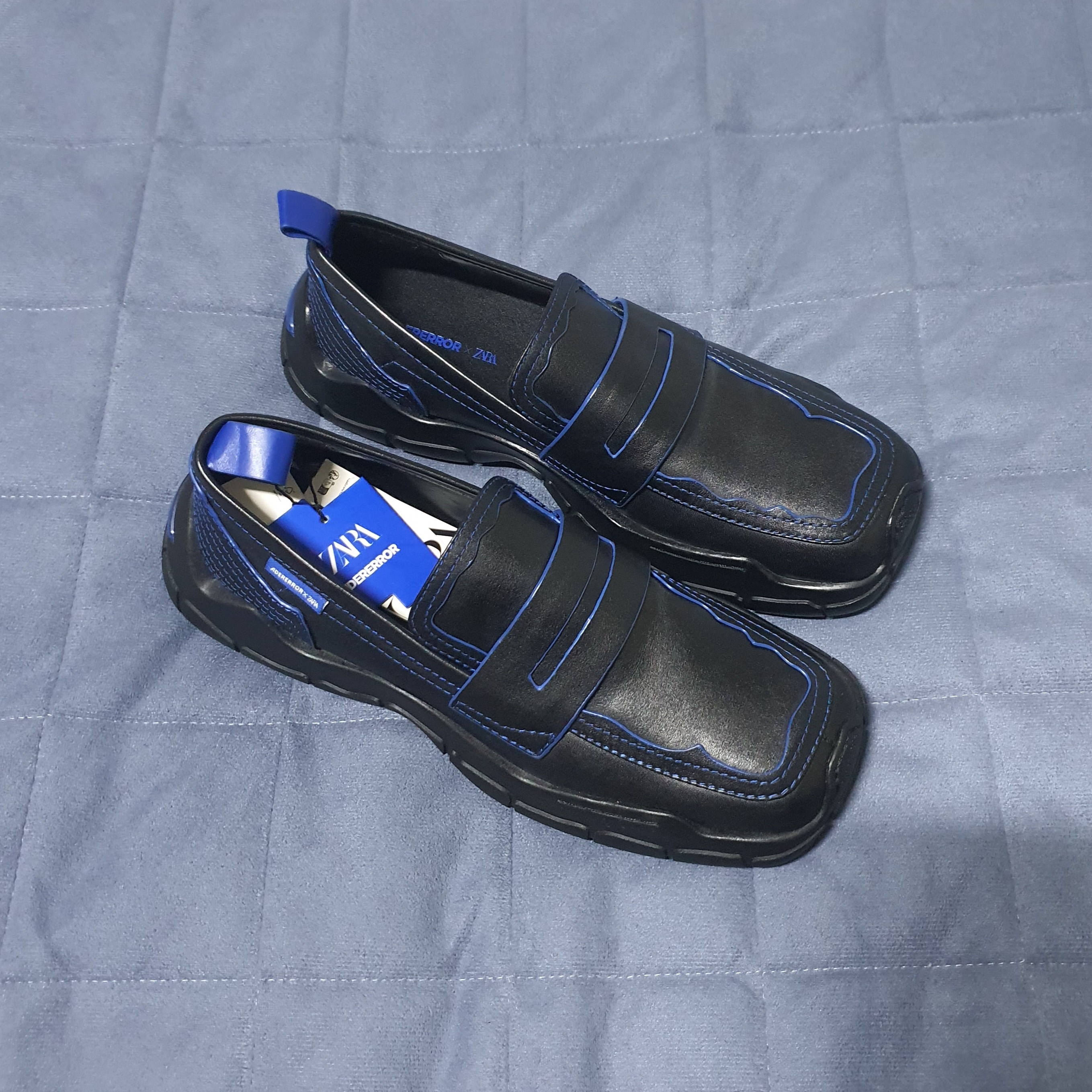 Zara x Ader Error Leather Track Sole Loafers Black 착용 스타일