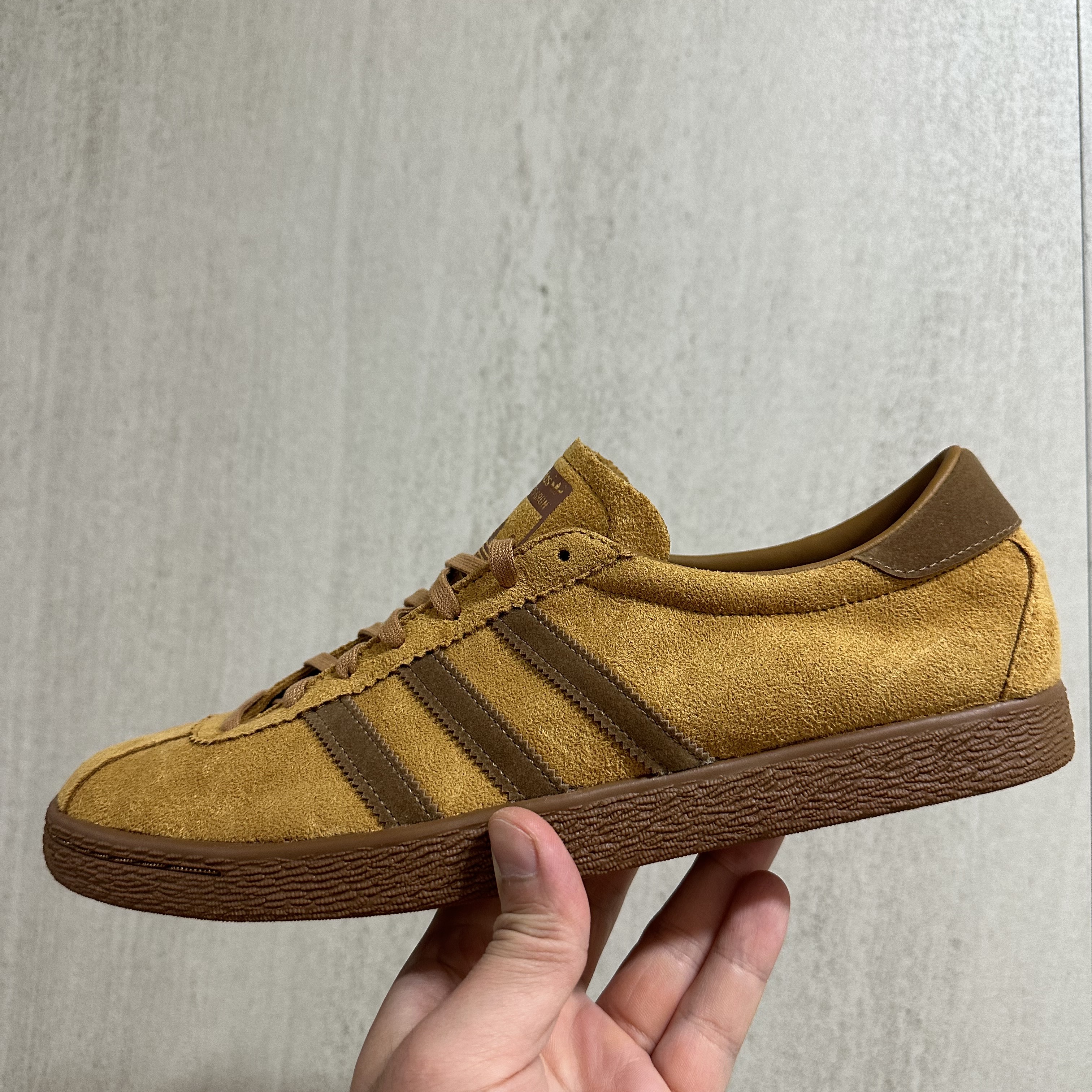 Adidas Tobacco Gruen Mesa Brown Desert 착용 스타일