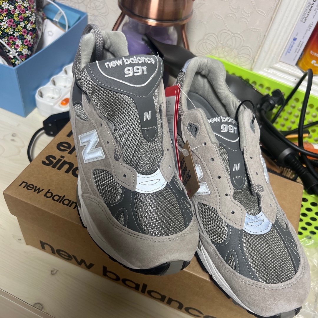 New Balance 991 Made in UK Grey 착용 스타일