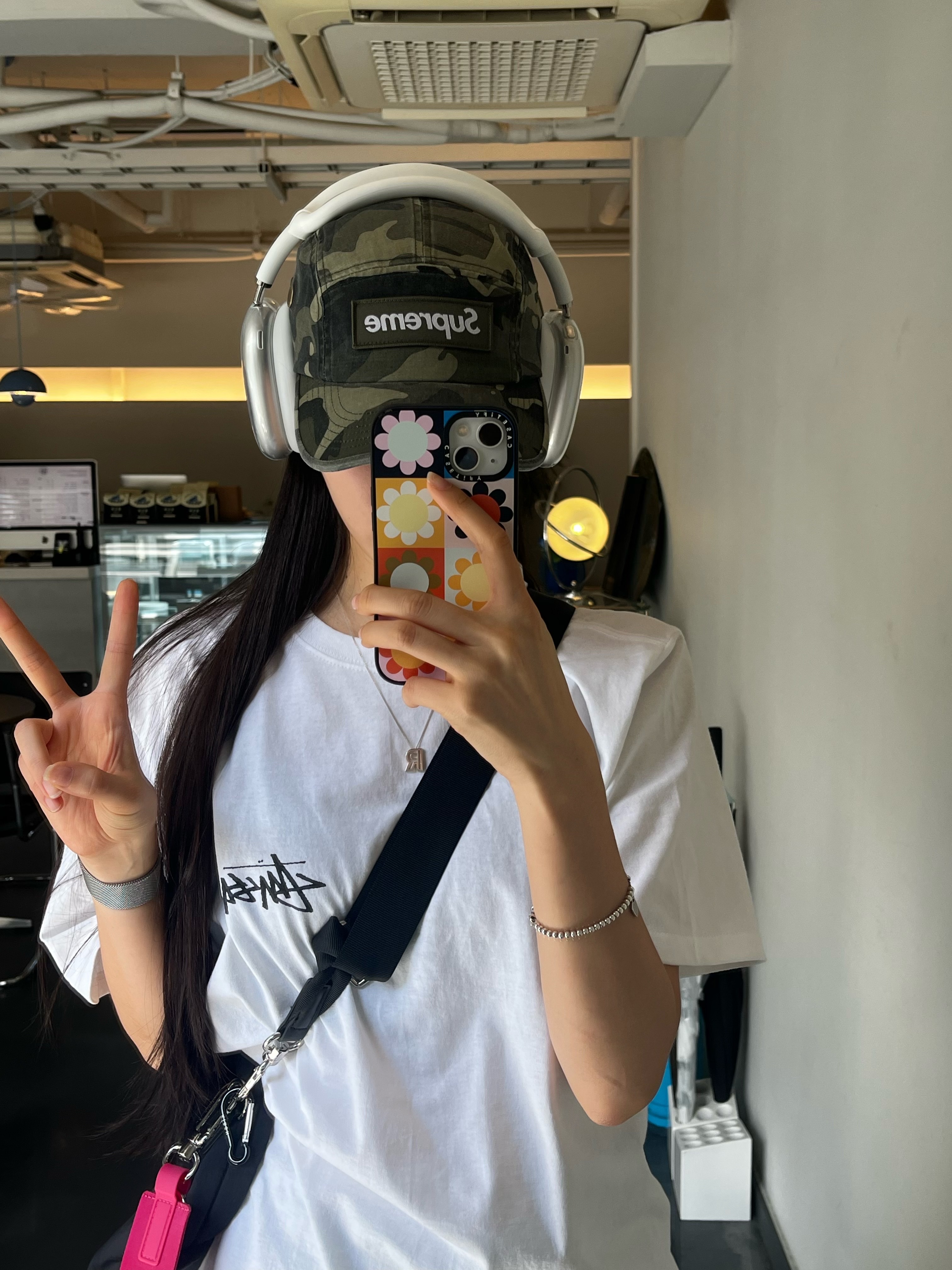 Supreme Military Camp Cap Olive Camo - 23SS, Apple AirPods Max Lightning Silver (Korean Ver.) 착용 스타일