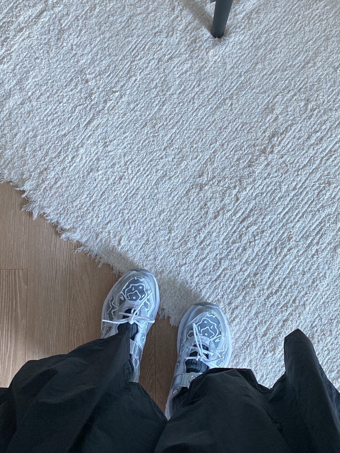 Asics x Cecilie Bahnsen GT-2160 White 착용 스타일