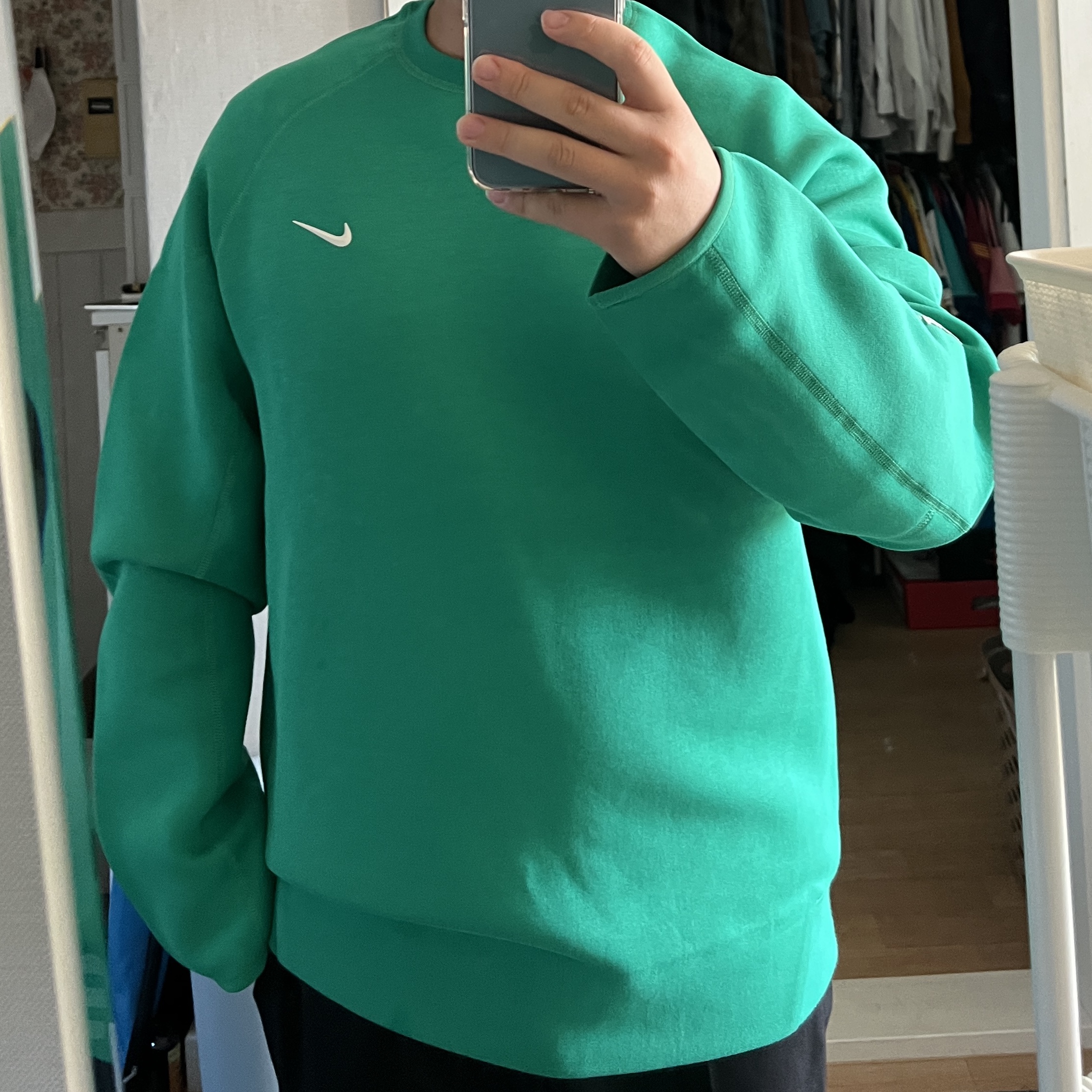 Nike x Drake Nocta Tech Fleece Crew Stadium Green (FD8457-324) 착용 스타일