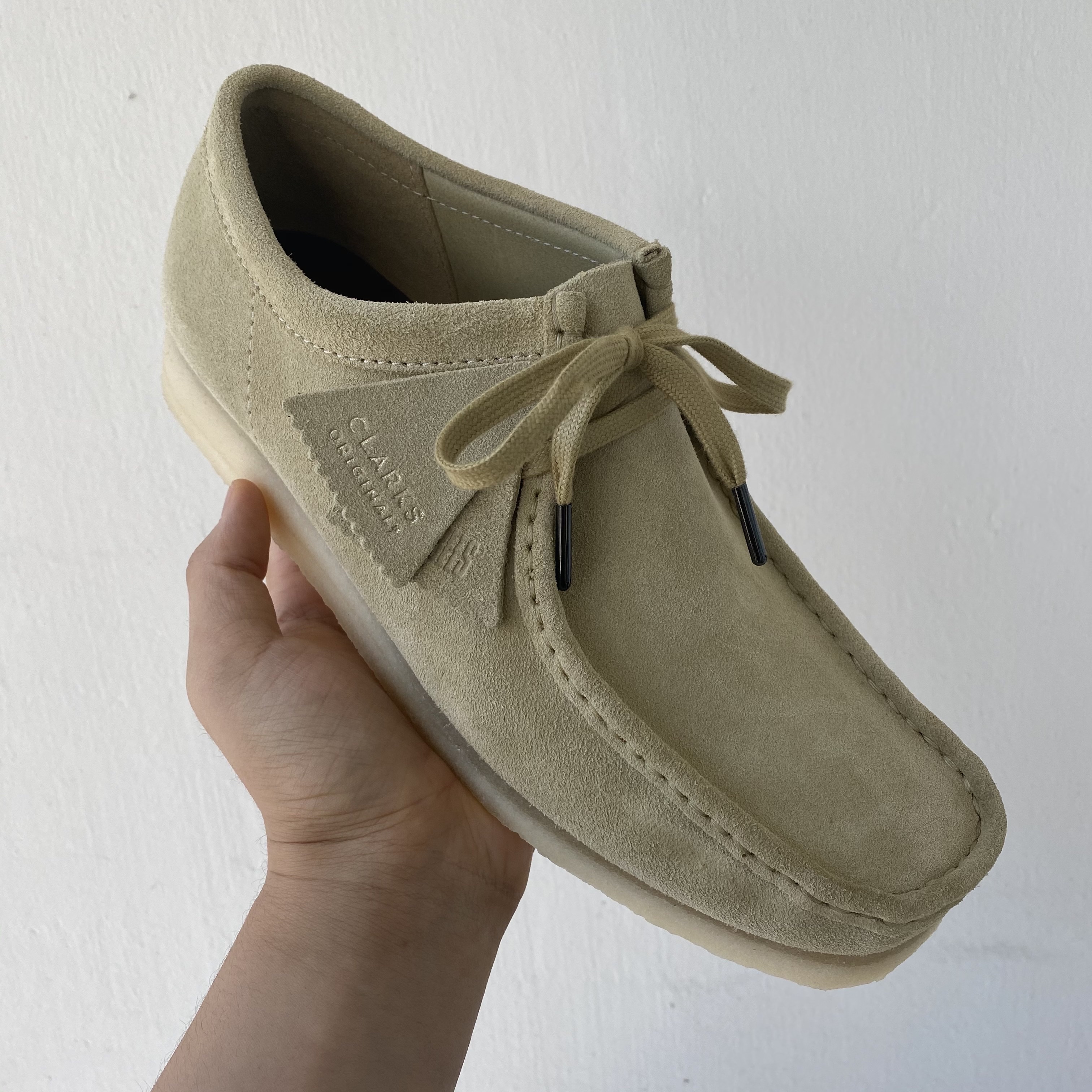 Clarks Wallabee Maple Suede 착용 스타일 - 2