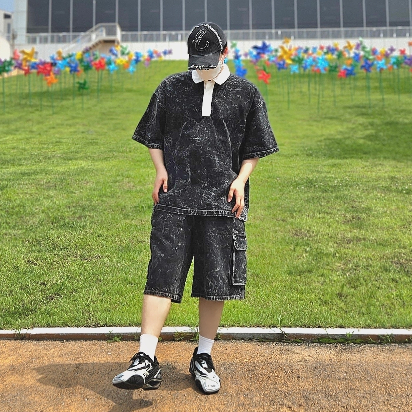 Balenciaga Tyrex Sneakers Black Grey 착용 스타일