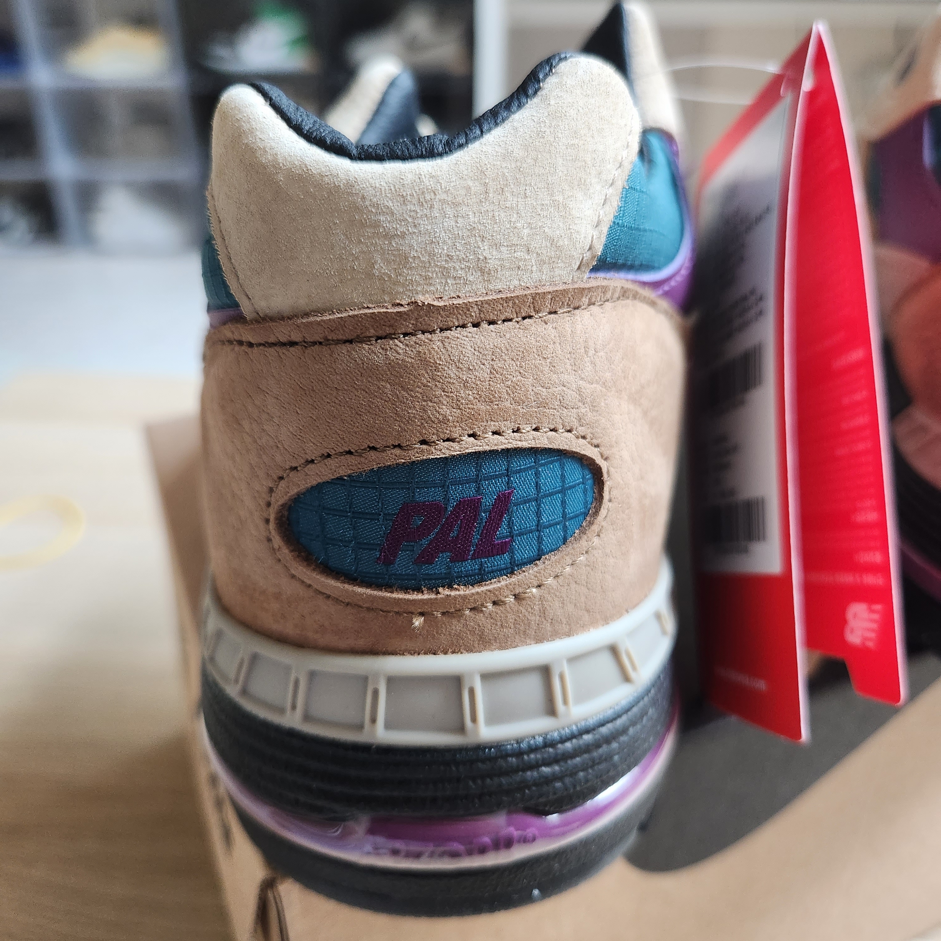 New Balance x Palace 991 Made in UK Teal Brown 착용 스타일 - 4