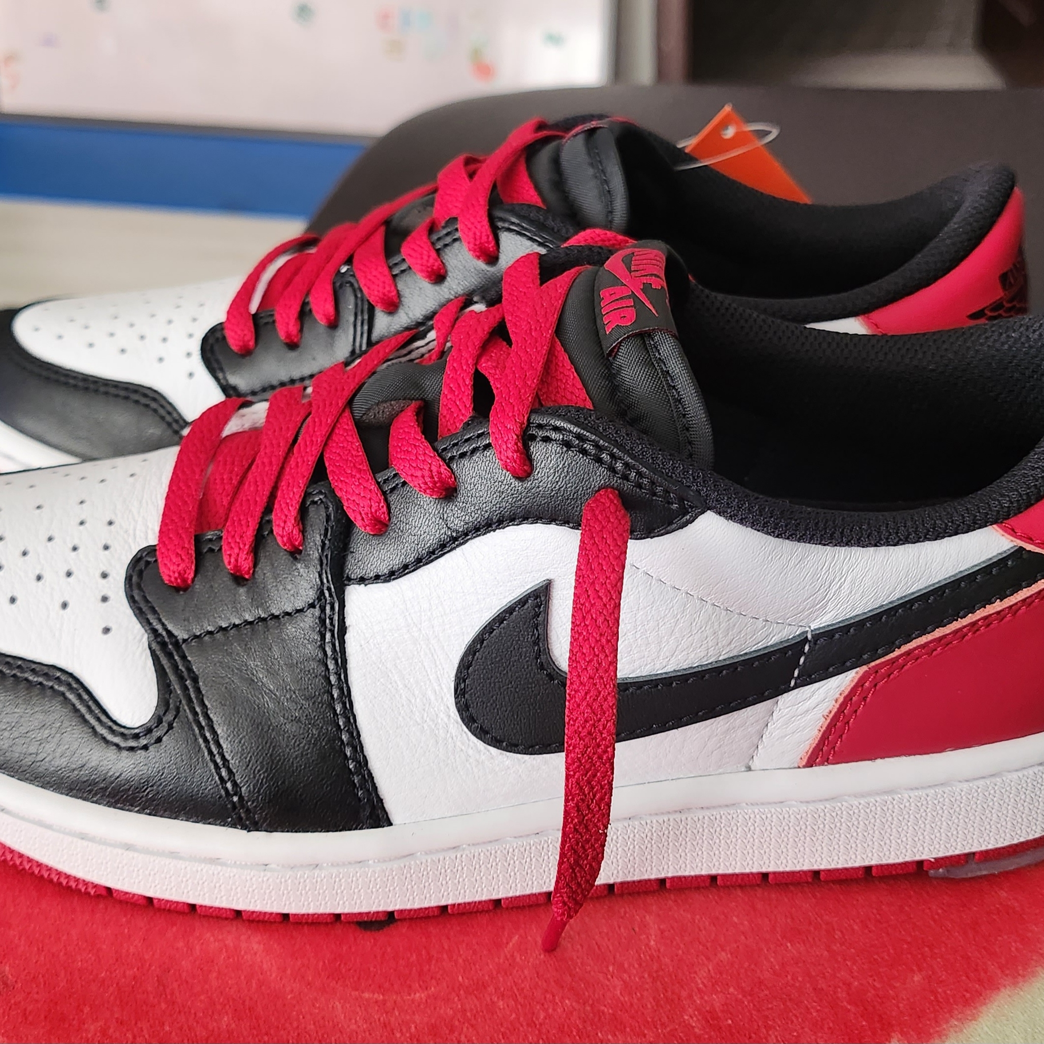 Jordan 1 Retro Low OG Black Toe 착용 스타일 - 1