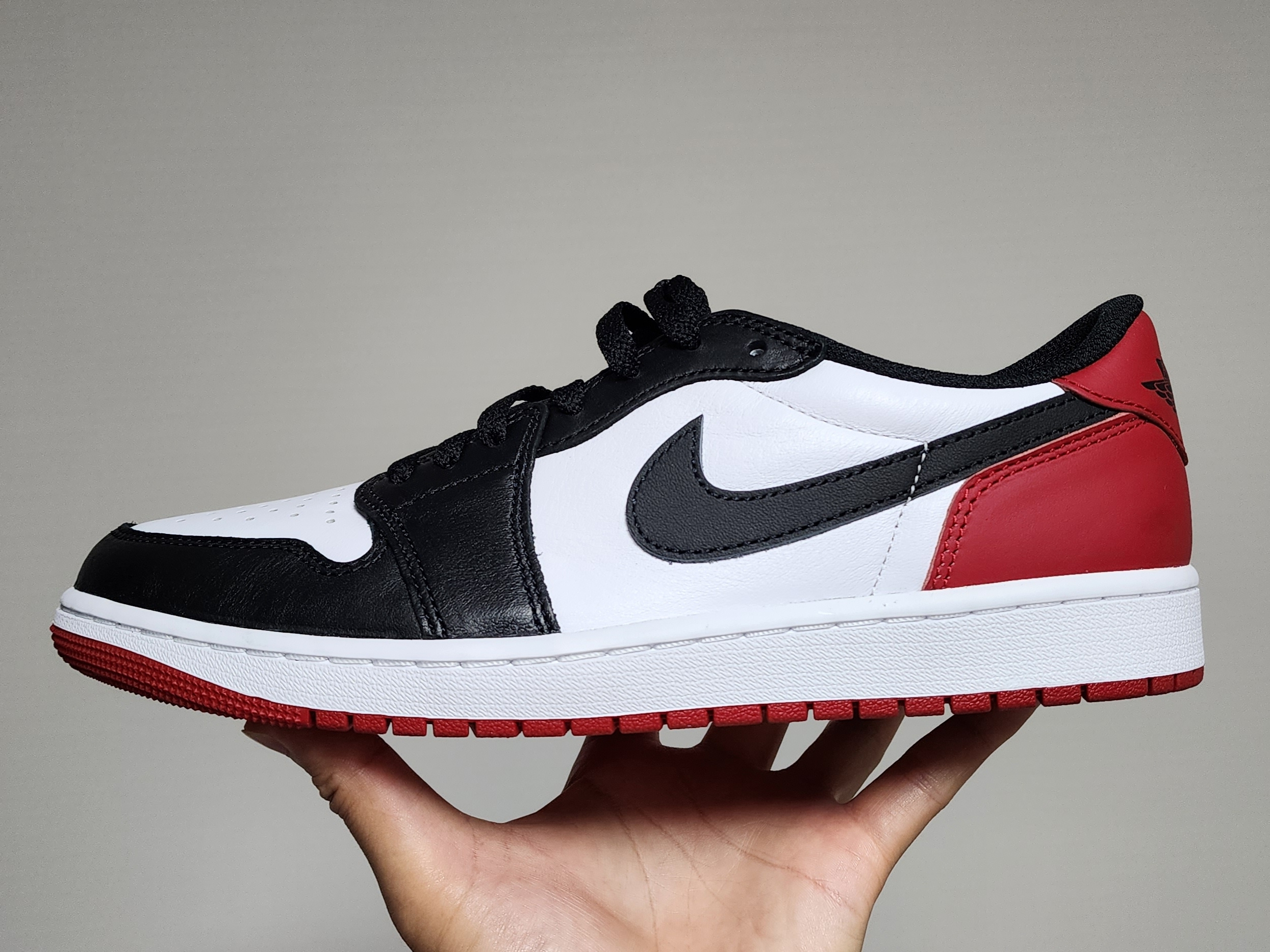 Jordan 1 Retro Low OG Black Toe 착용 스타일