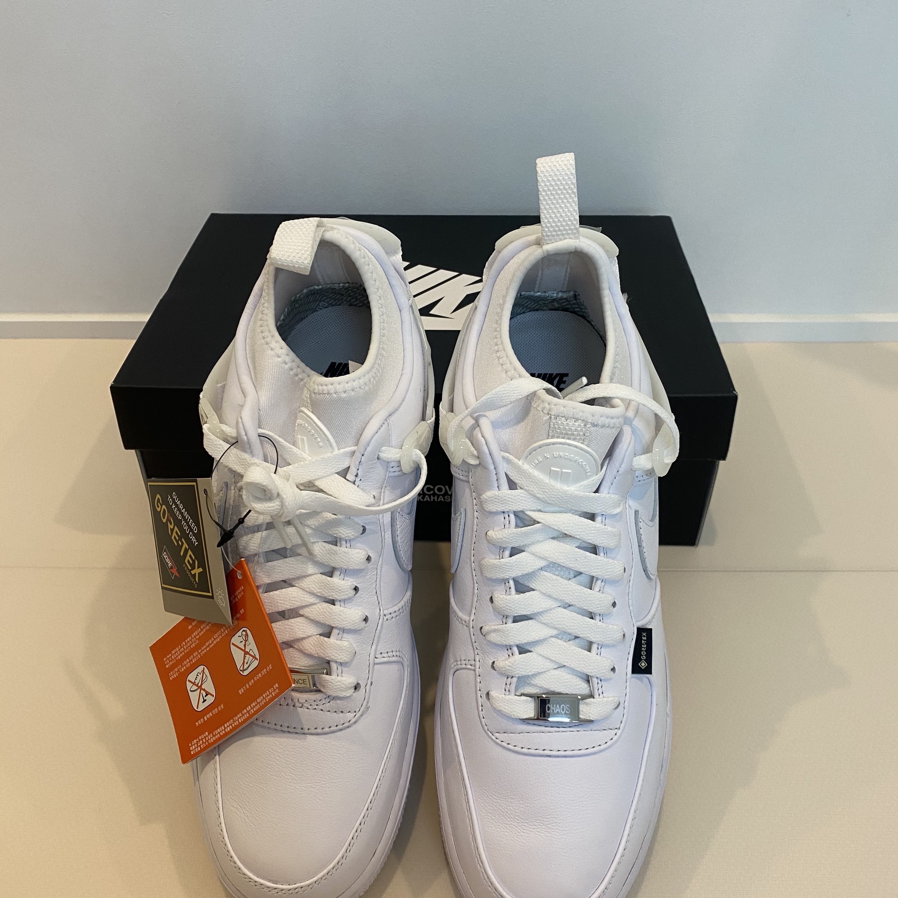 Nike x Undercover Air Force 1 Low SP White 착용 스타일 - 4