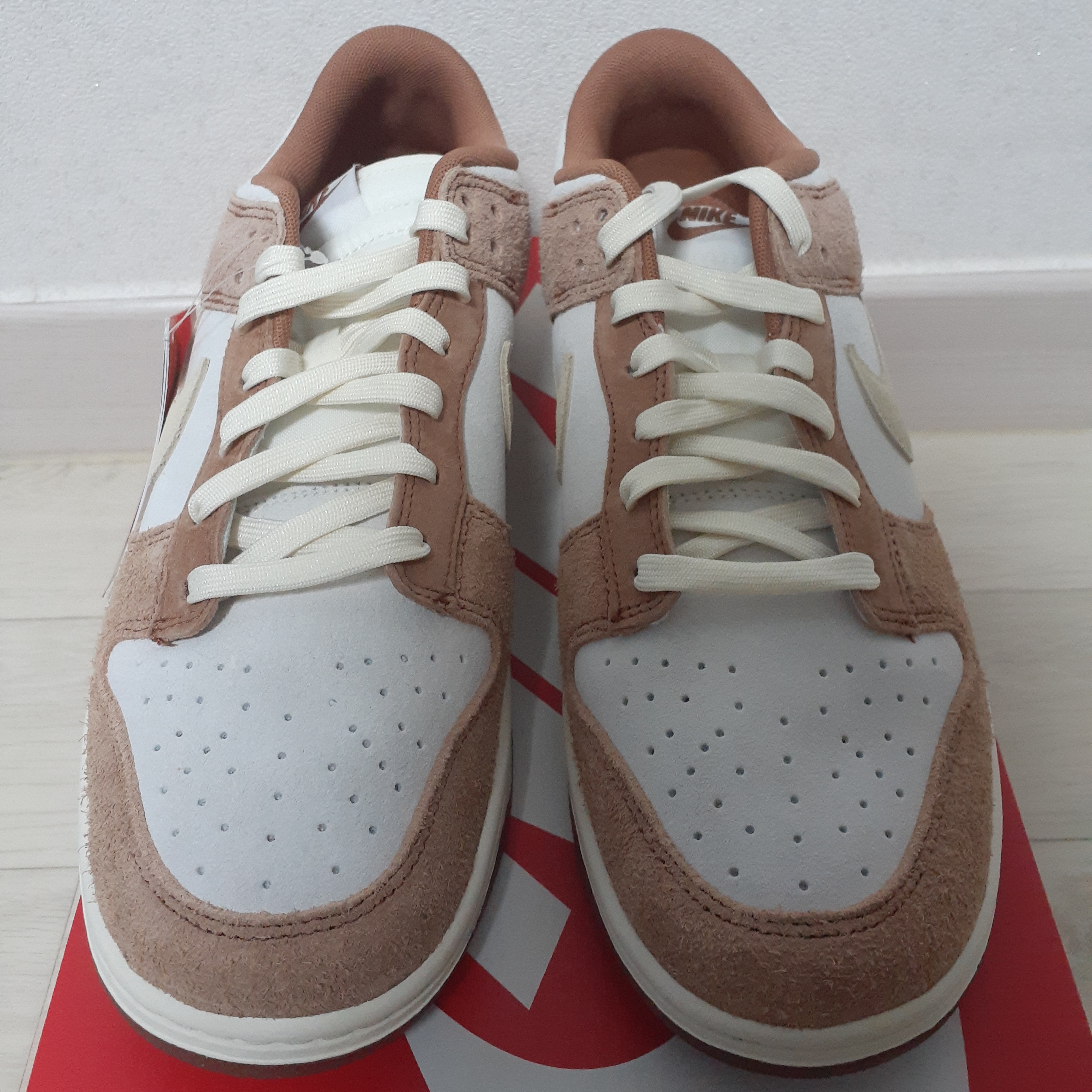 Nike Dunk Low Pro Premium Medium Curry 착용 스타일