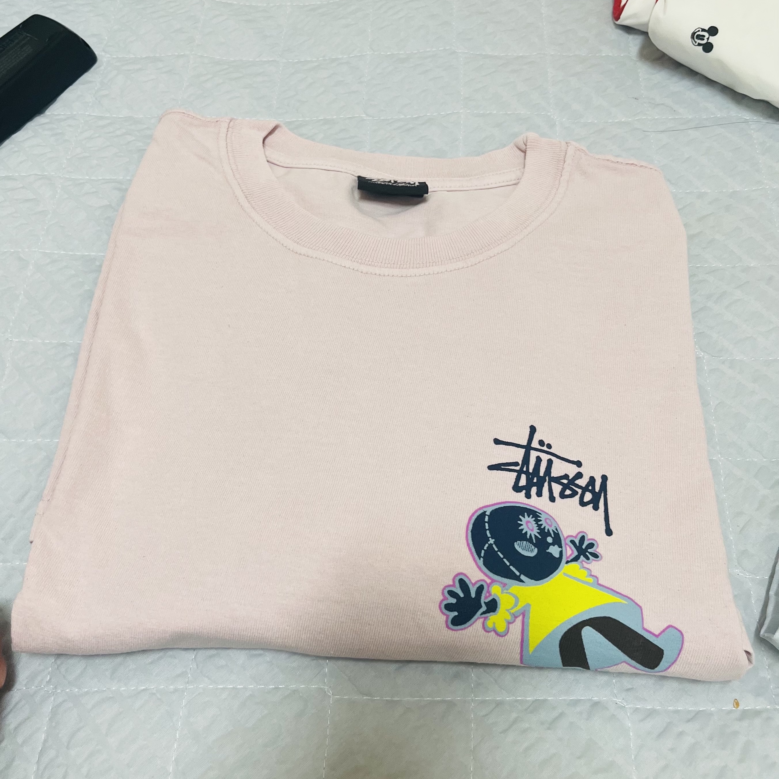 Stussy Dollie Pigment Dyed T-Shirt Blush 착용 스타일