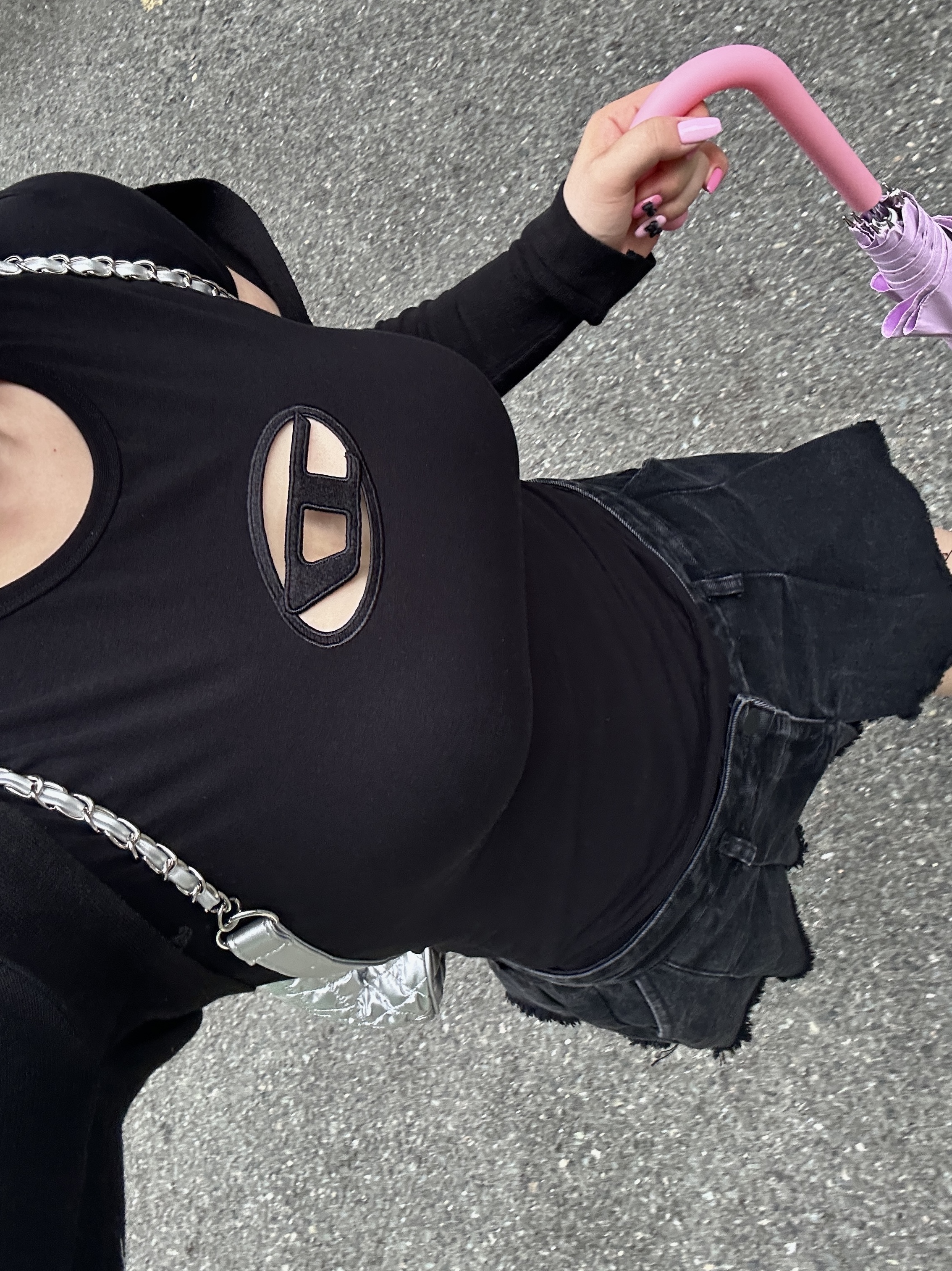 (W) Diesel T-Angie Peekaboo Logo T-Shirt Black 착용 스타일