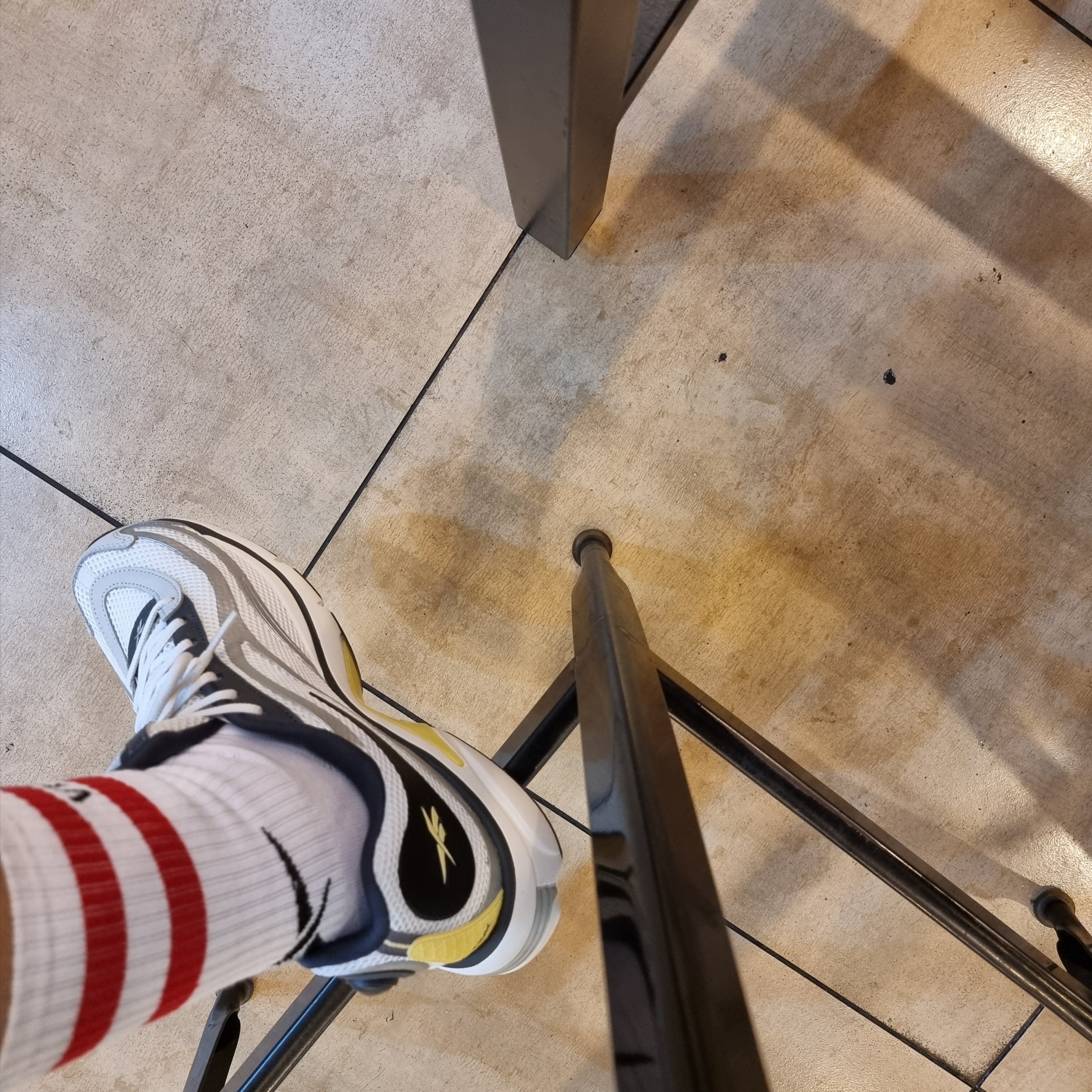 Reebok x Liful Premier Pump Paris Grey 착용 스타일