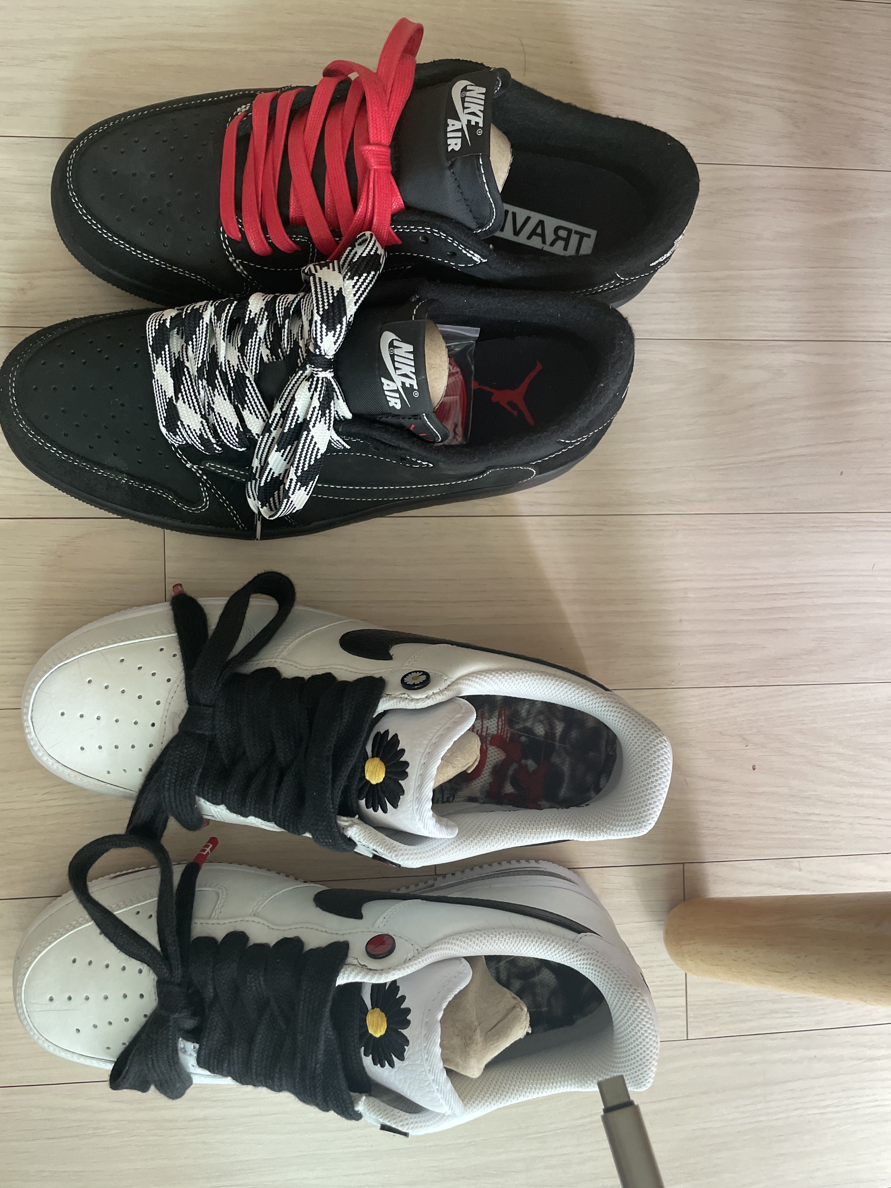 Jordan 1 x Travis Scott Retro Low OG SP Black Phantom, Nike x Peaceminusone Air Force 1 Low Para-Noise 2.0 착용 스타일