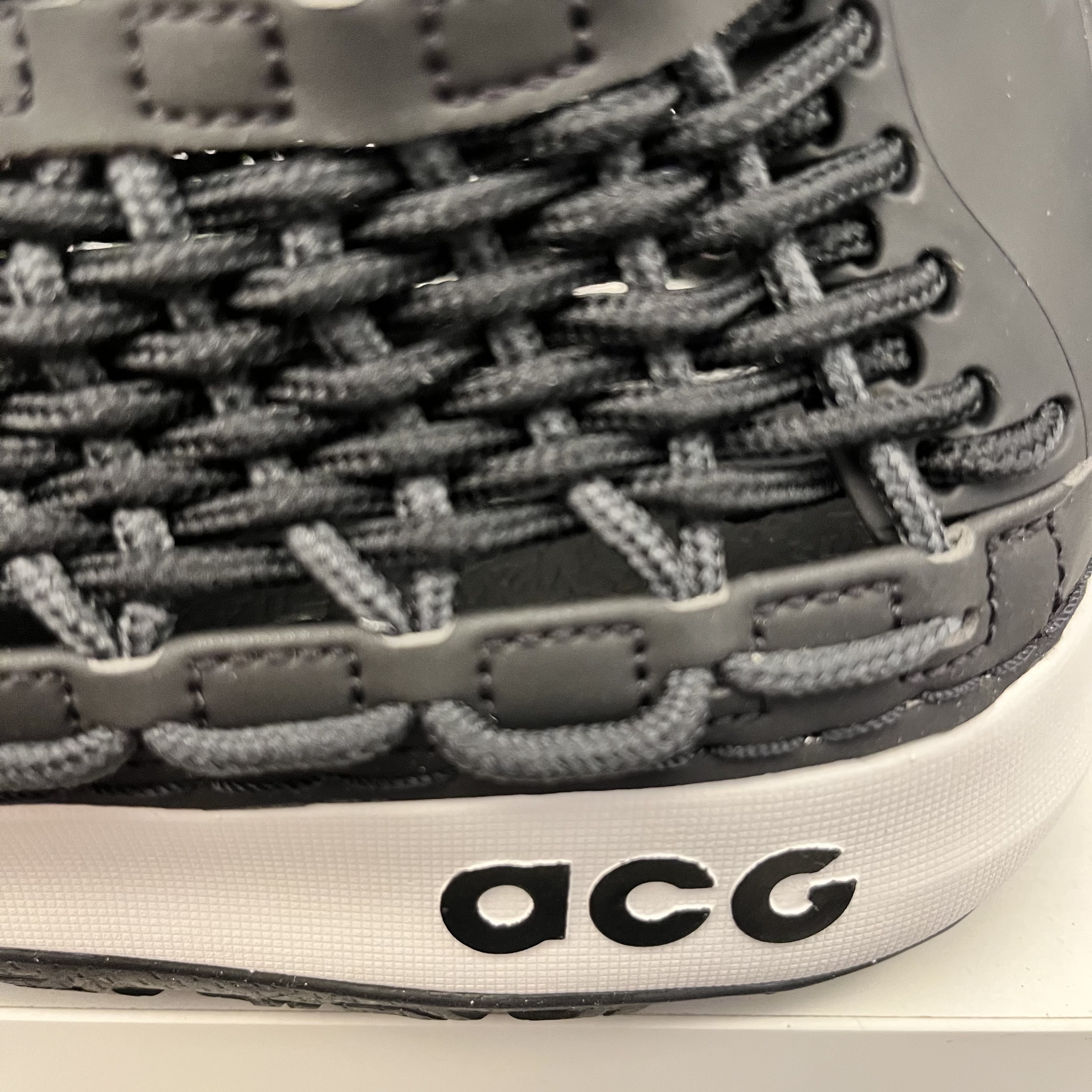Nike ACG Watercat+ Black Summit White 착용 스타일 - 1