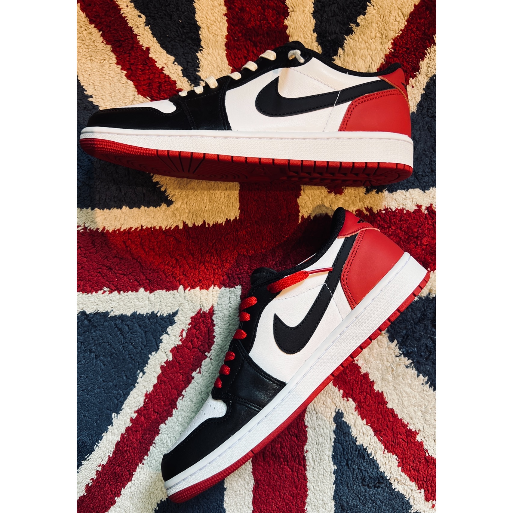 Jordan 1 Retro Low OG Black Toe 착용 스타일 - 1