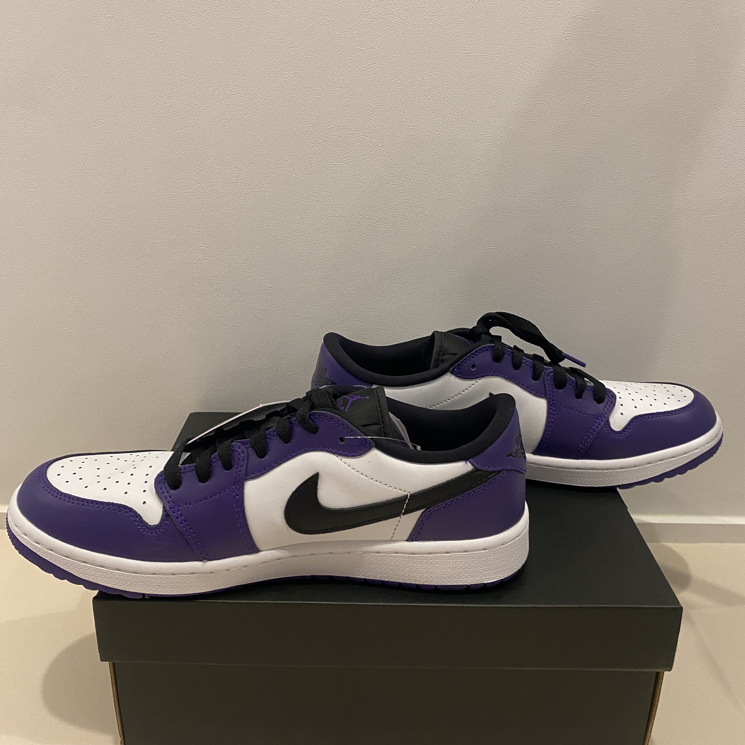 Jordan 1 Low Golf Court Purple 착용 스타일 - 3