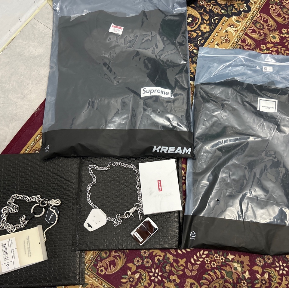 Wooyoungmi Cotton Lenticular Back Logo T-shirt Black - 23SS, Supreme Body Snatchers T-Shirt Black - 23SS 착용 스타일