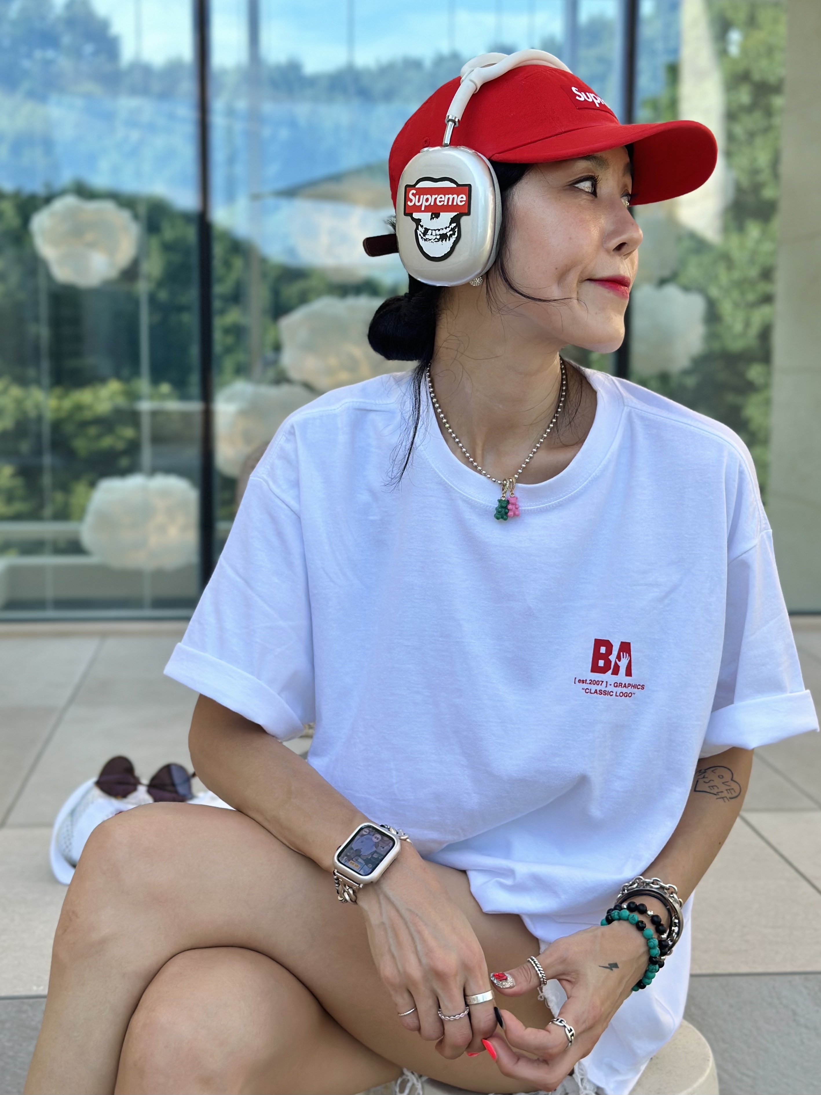 Supreme Mesh Mini Duffle Bag White - 23SS, Nike x Supreme Air Force 1 Low White 착용 스타일 - 4