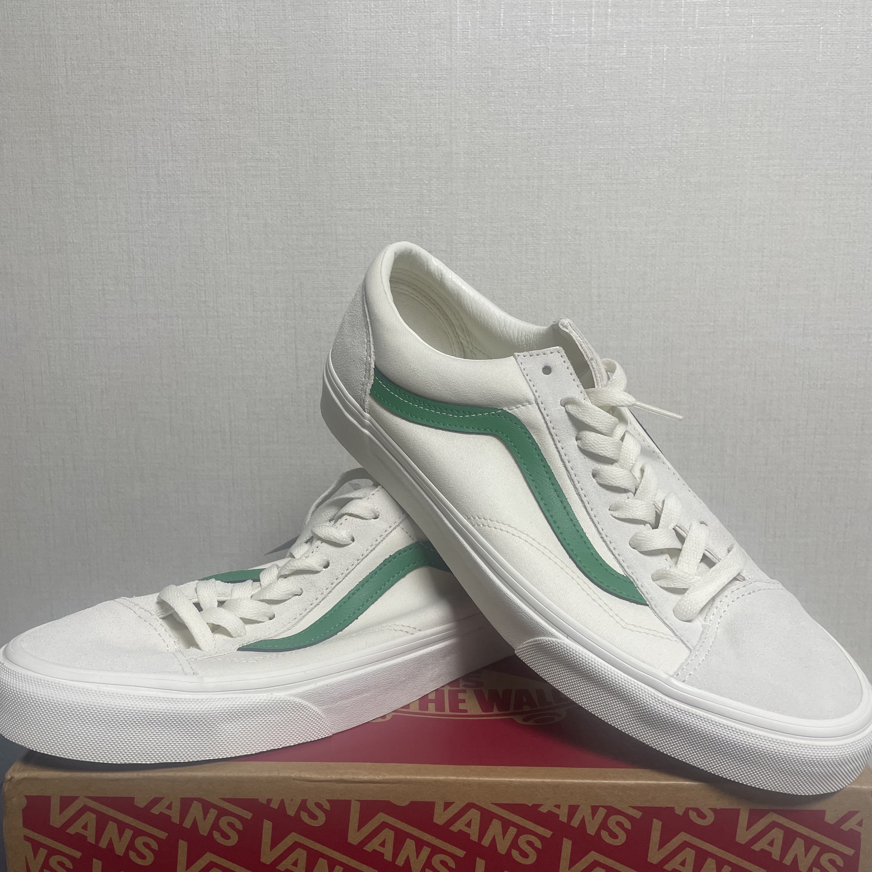 Vans Style 36 Marshmallow Jolly Green 착용 스타일
