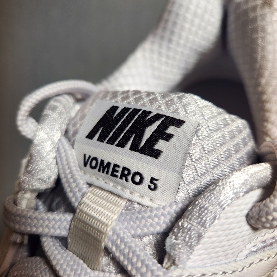 Nike Zoom Vomero 5 SP Vast Grey 2023 착용 스타일 - 4