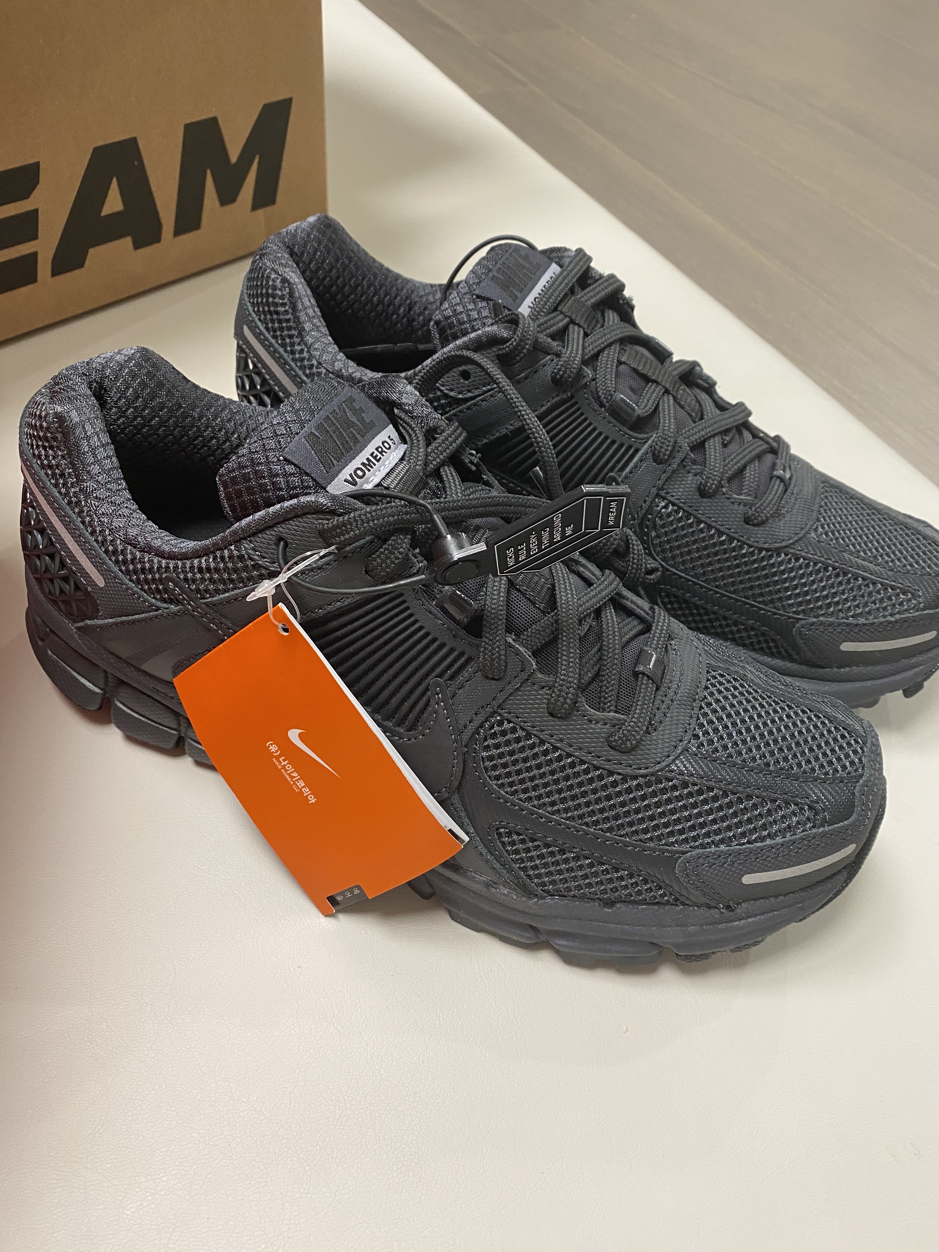 Nike Zoom Vomero 5 SP Anthracite 2023 착용 스타일