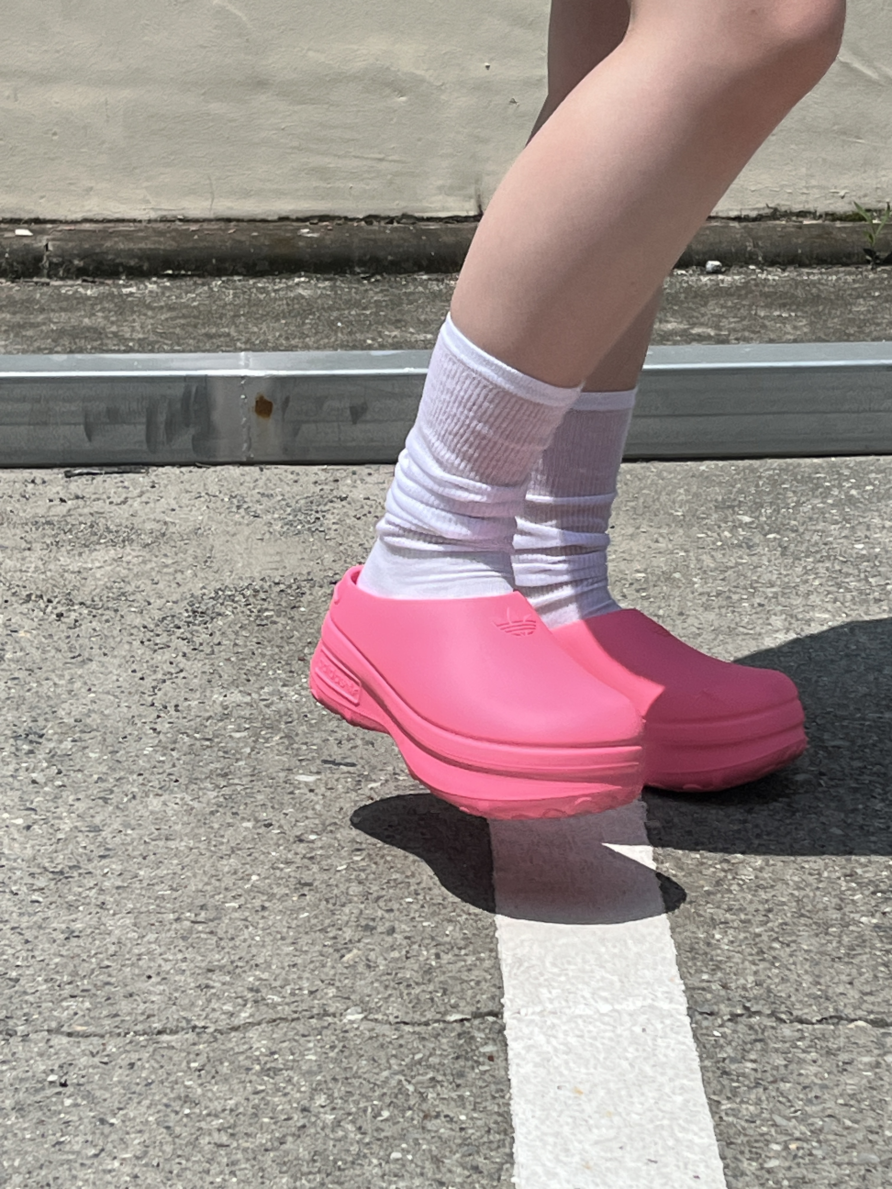 (W) Adidas Adifom Stan Smith Mule Lucid Pink, Stussy Big Basic Pigment Dyed T-Shirt Natural Red 착용 스타일 - 2