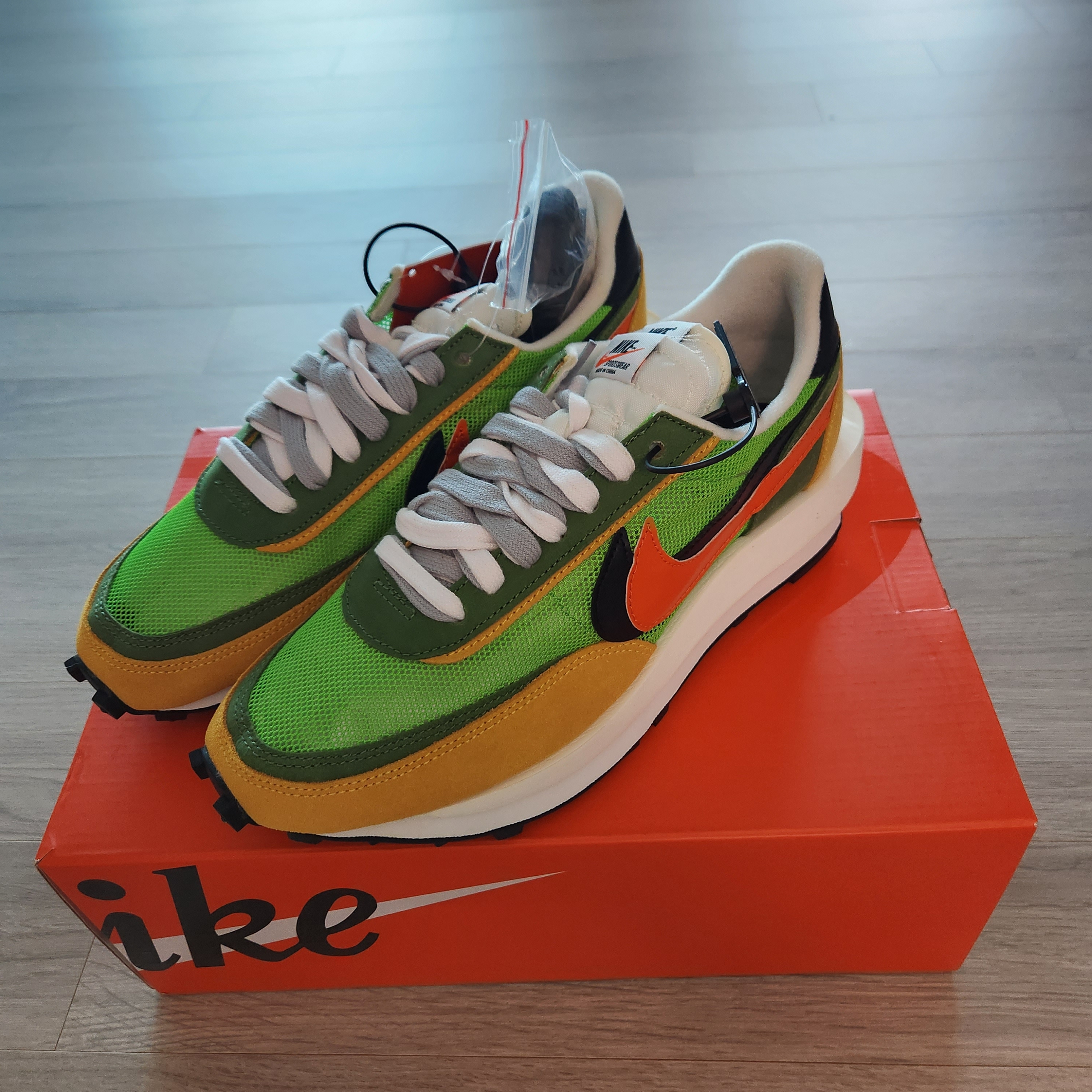 Nike x Sacai LDWaffle Green Multi 착용 스타일