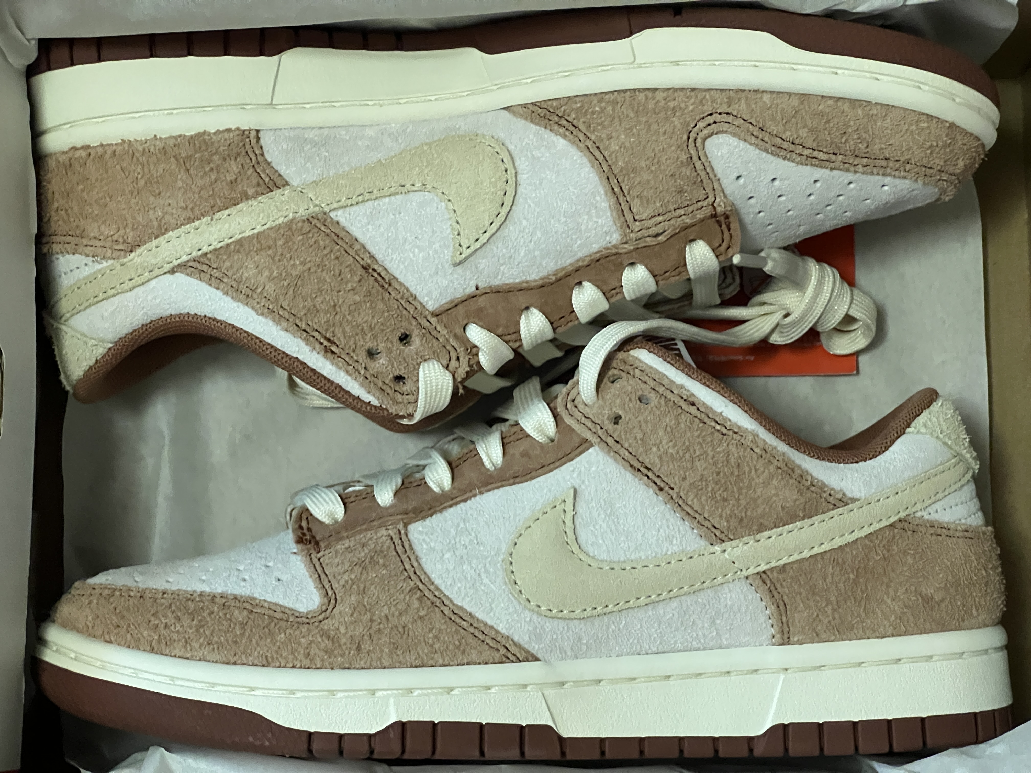 Nike Dunk Low Pro Premium Medium Curry 착용 스타일