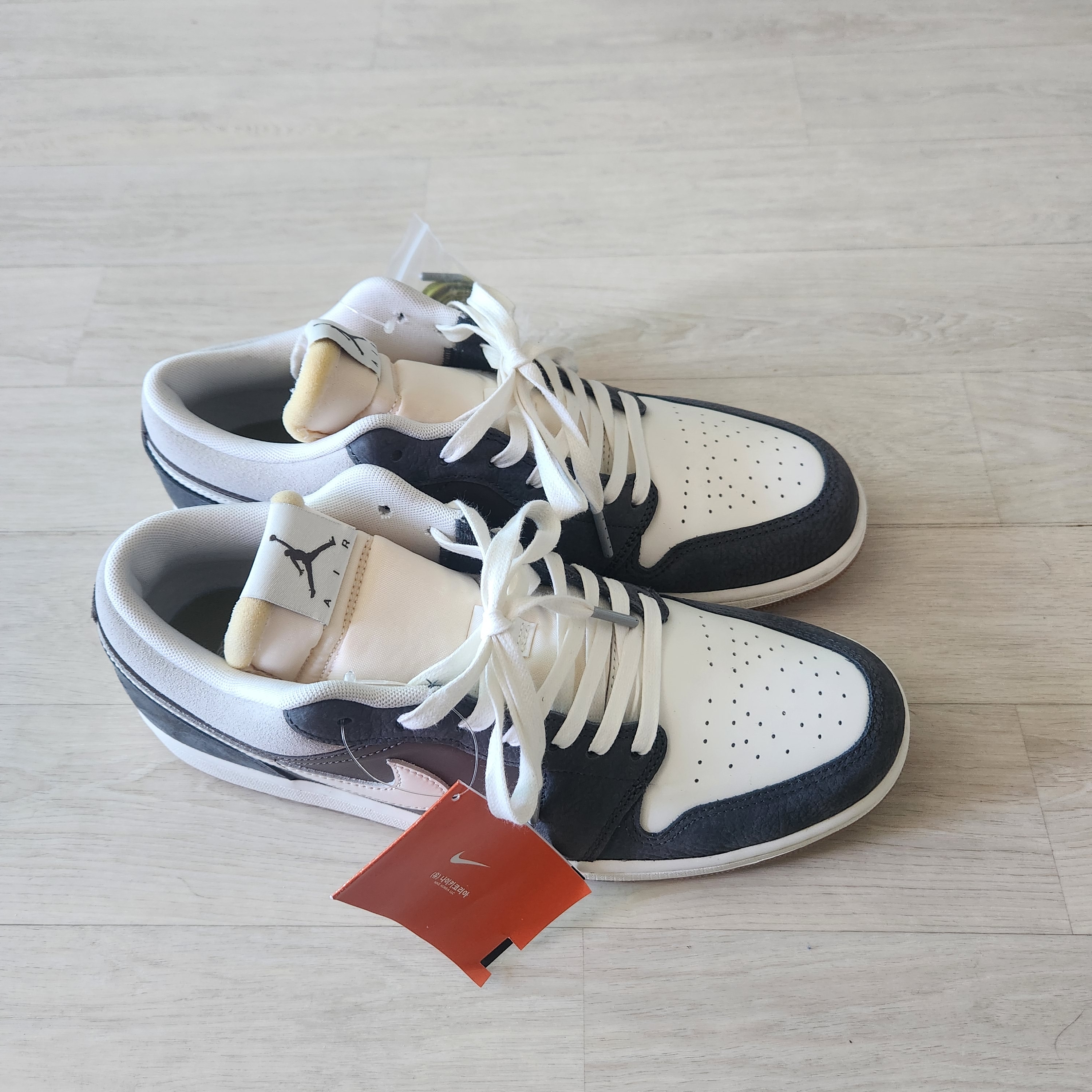Jordan 1 Low Kkachi 착용 스타일 - 1