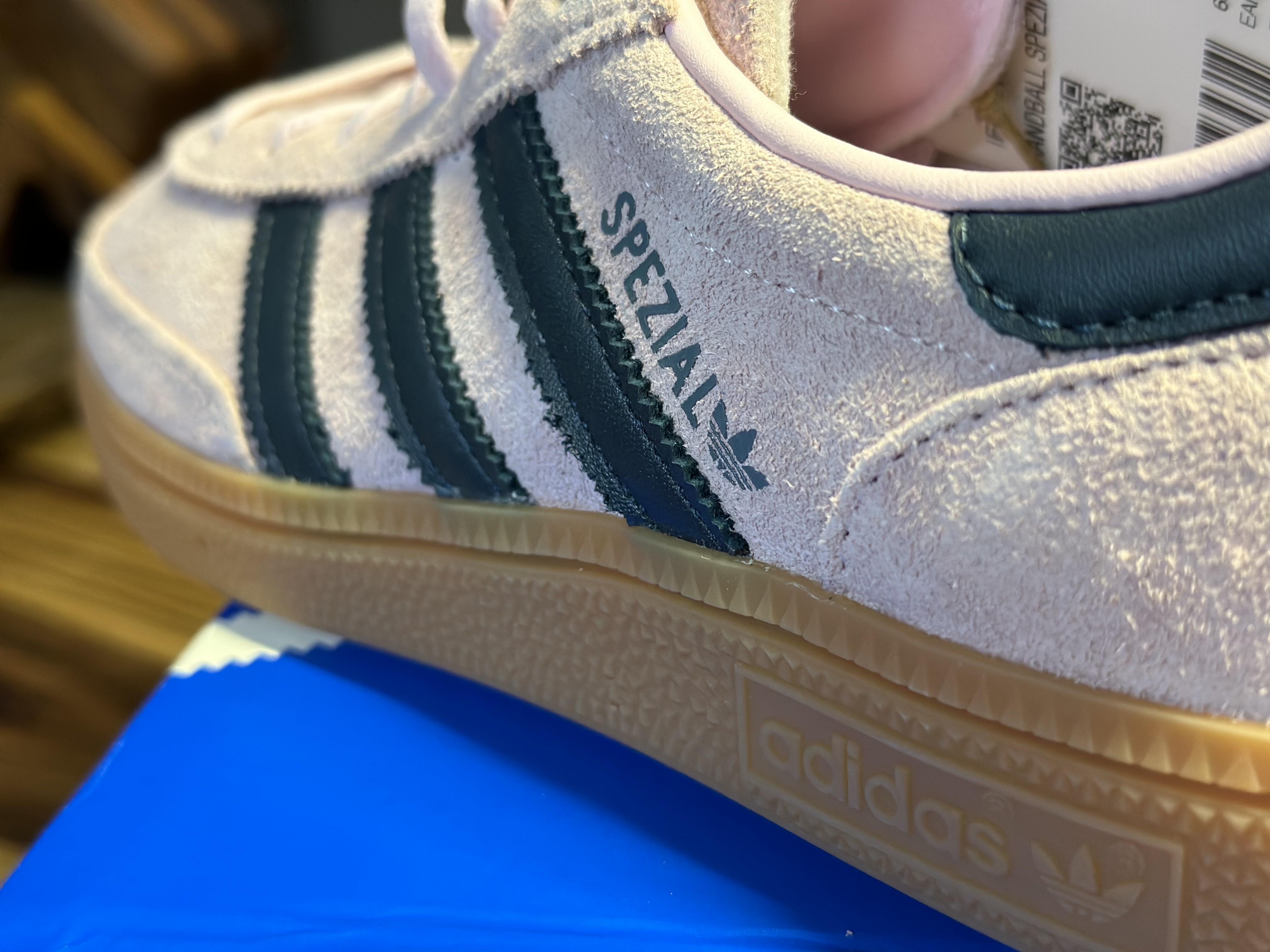 (W) Adidas Spezial Handball Clear Pink 착용 스타일 - 3