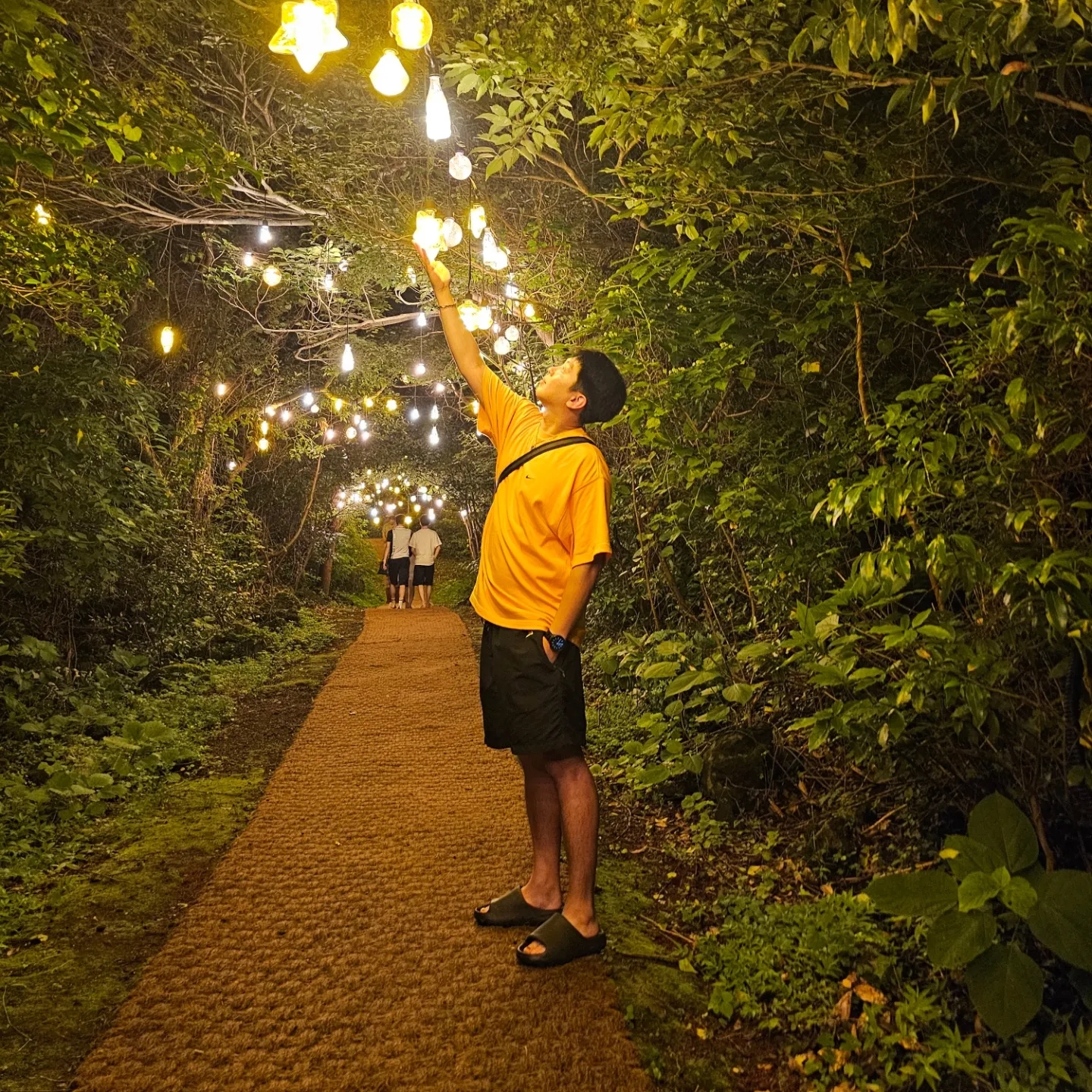 Nike x Kim Jones Oversized T-Shirt Circuit Orange - US/EU, Nike NRG ACG Trail Shorts Black Dark Smoke Grey - Asia 착용 스타일 - 3