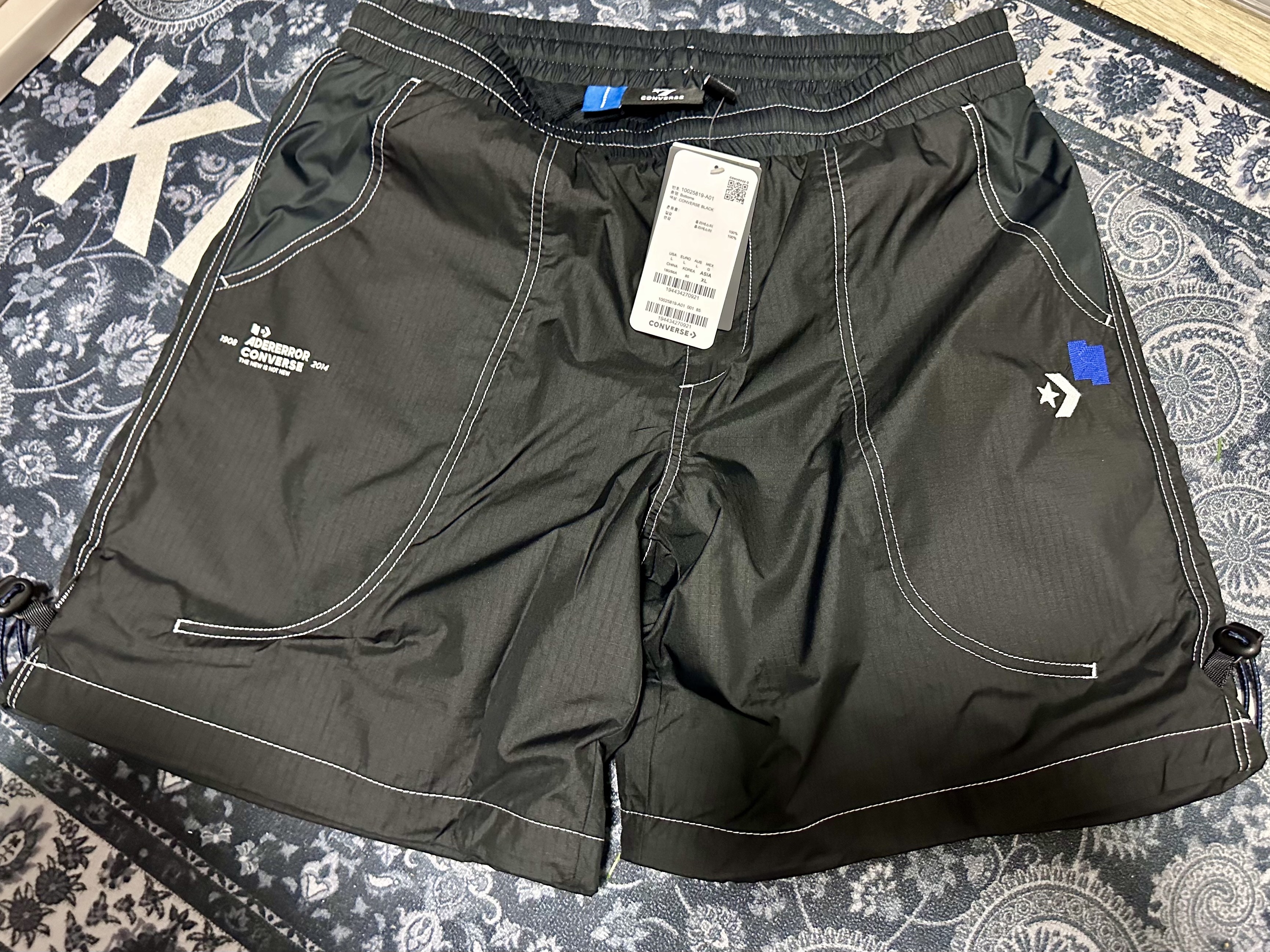 Converse x Ader Error Shapes Shorts Black 착용 스타일 - 1