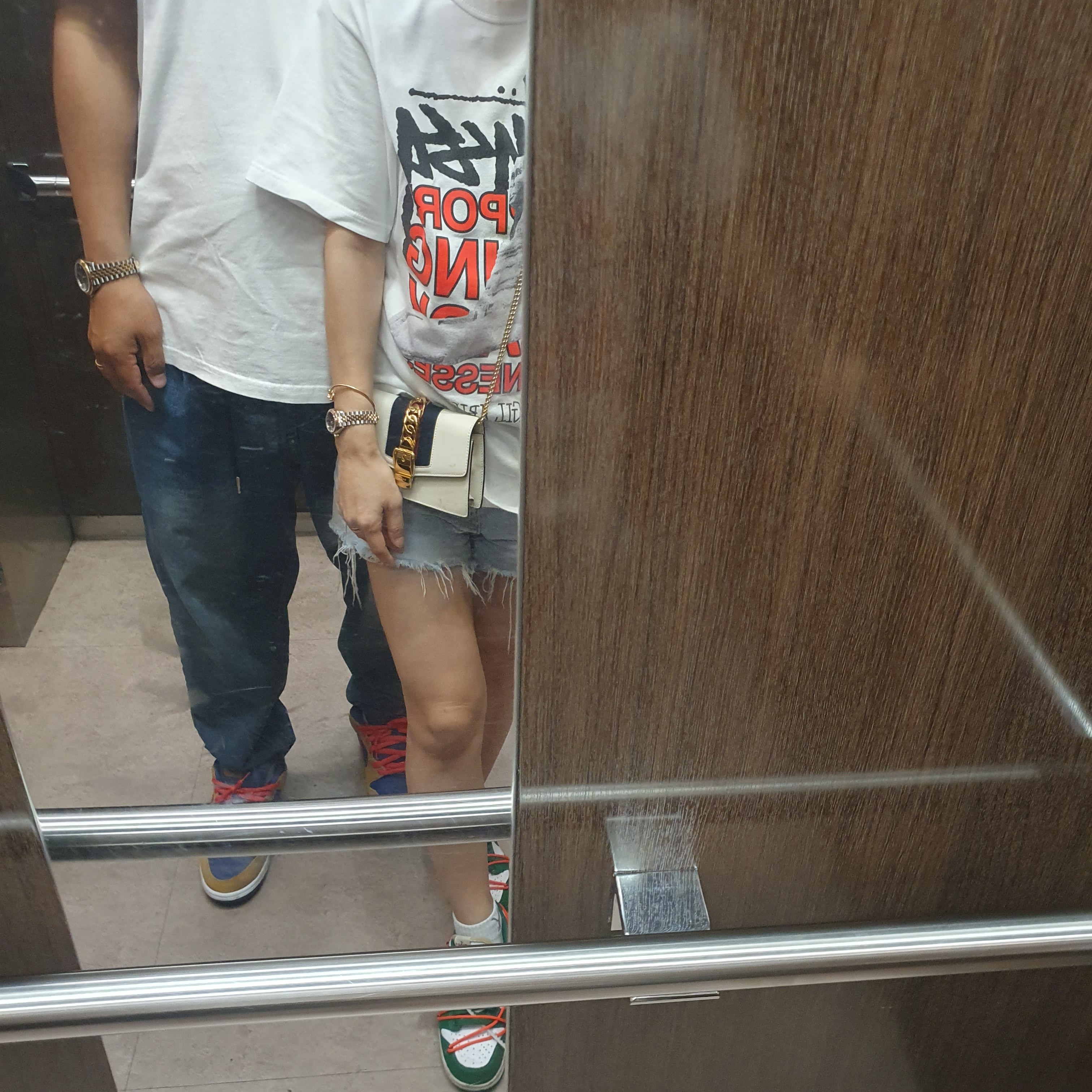 Supreme Cross Box Logo T-Shirt White - 20FW, Nike SB Dunk Low Pro Wheat and Purple 착용 스타일 - 3
