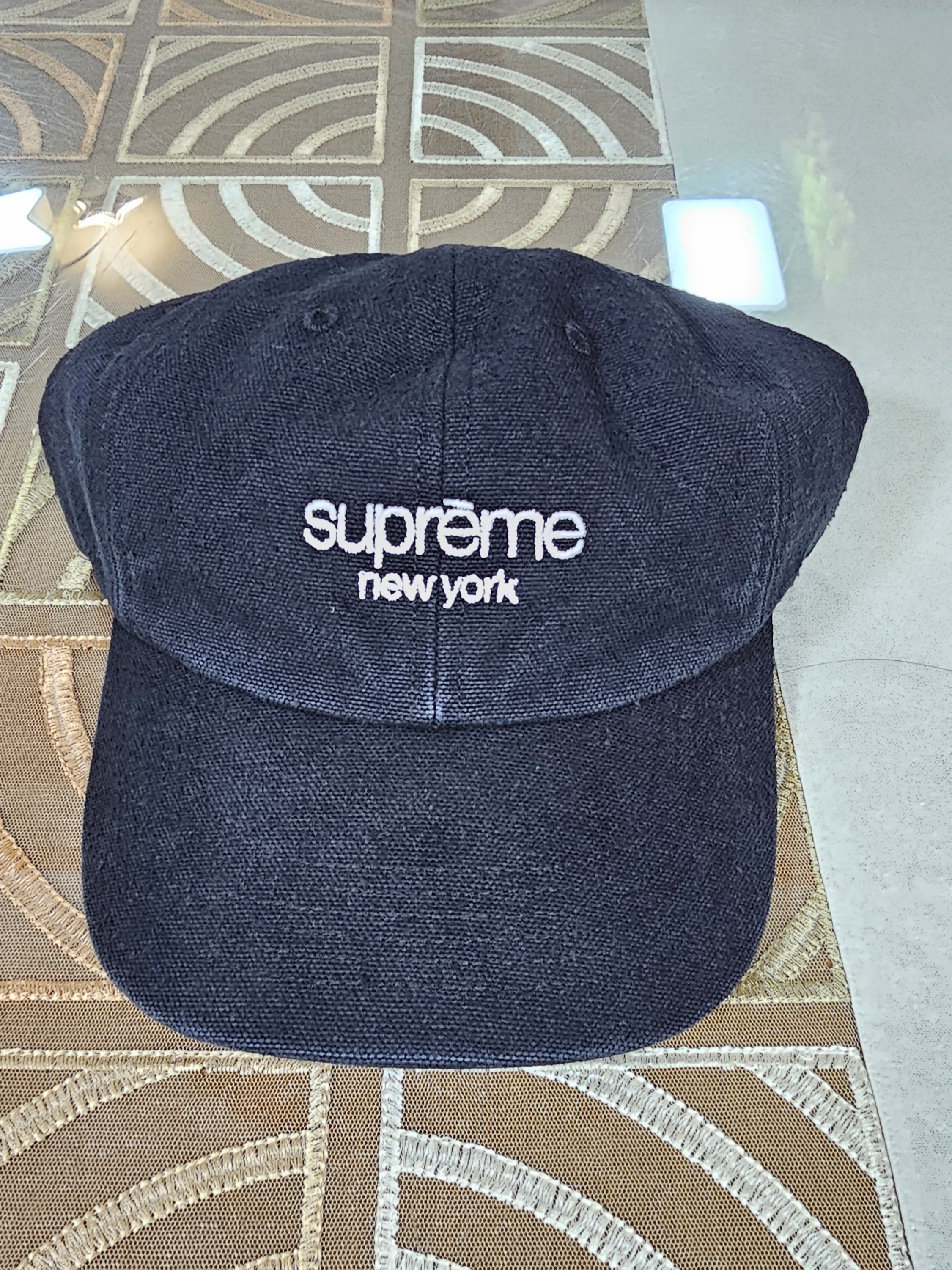 Supreme Classic Logo 6-Panel Black - 23SS 착용 스타일