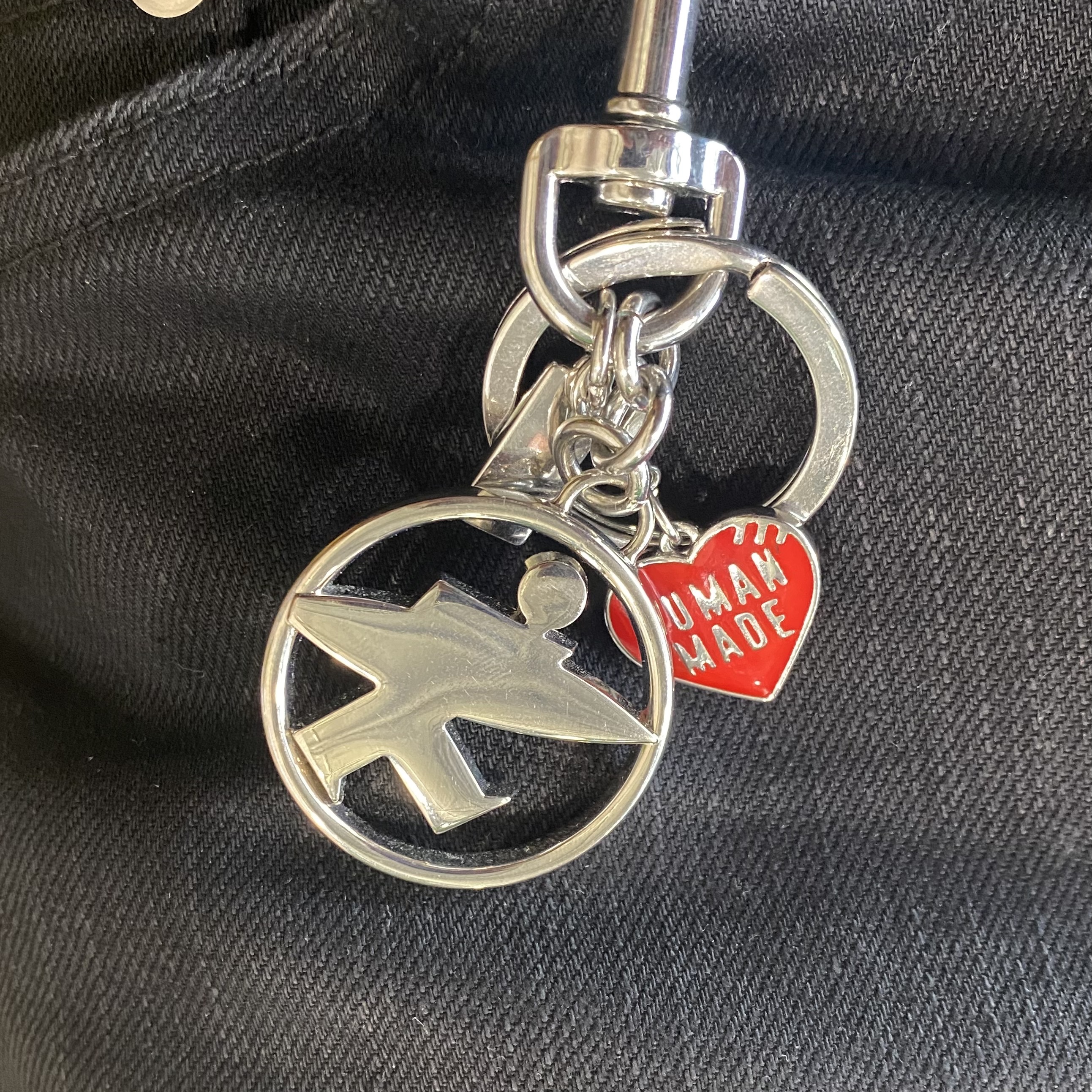 Human Made Heart Mini Keycharm Red 착용 스타일