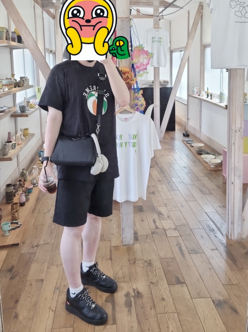 Nike x Supreme Air Force 1 Low Black, Supreme League T-Shirt Black - 23SS 착용 스타일