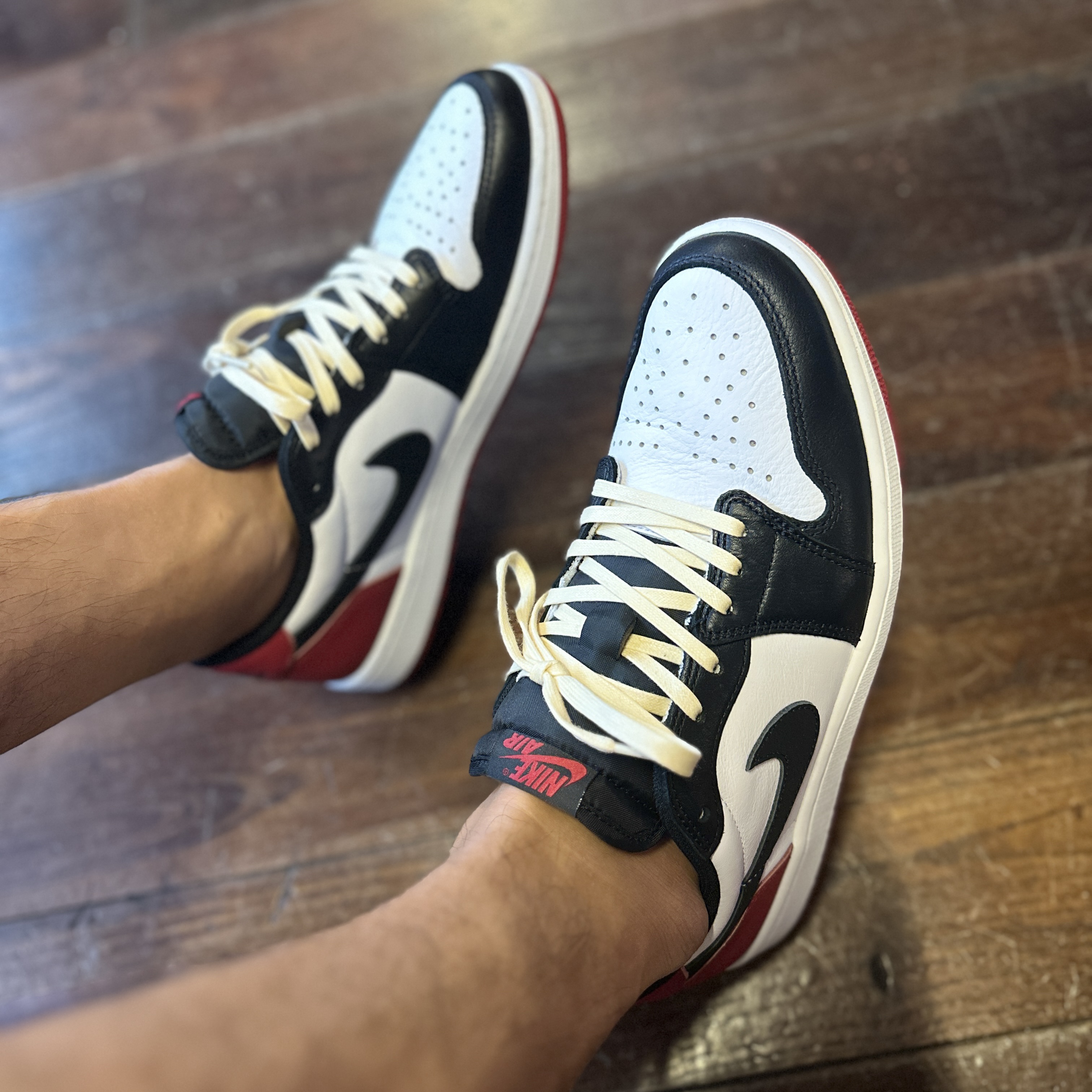 Jordan 1 Retro Low OG Black Toe 착용 스타일 - 1