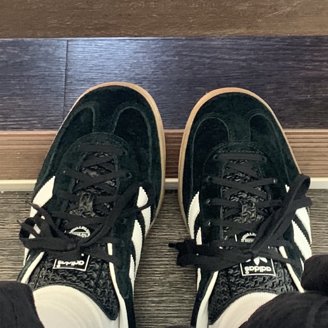 Adidas Gazelle Indoor Core Black 착용 스타일 - 2