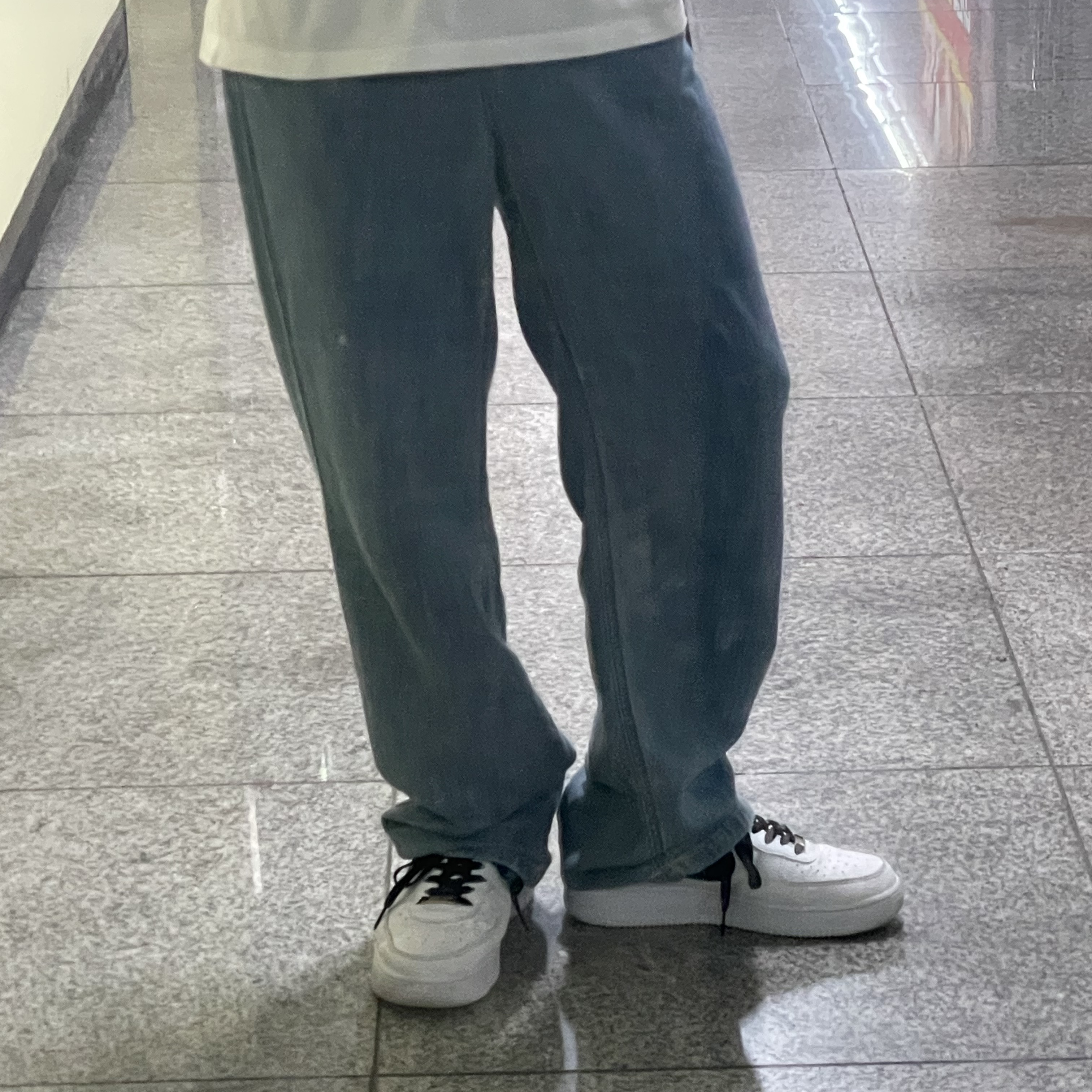 Nike Air Force 1 '07 White Black 착용 스타일