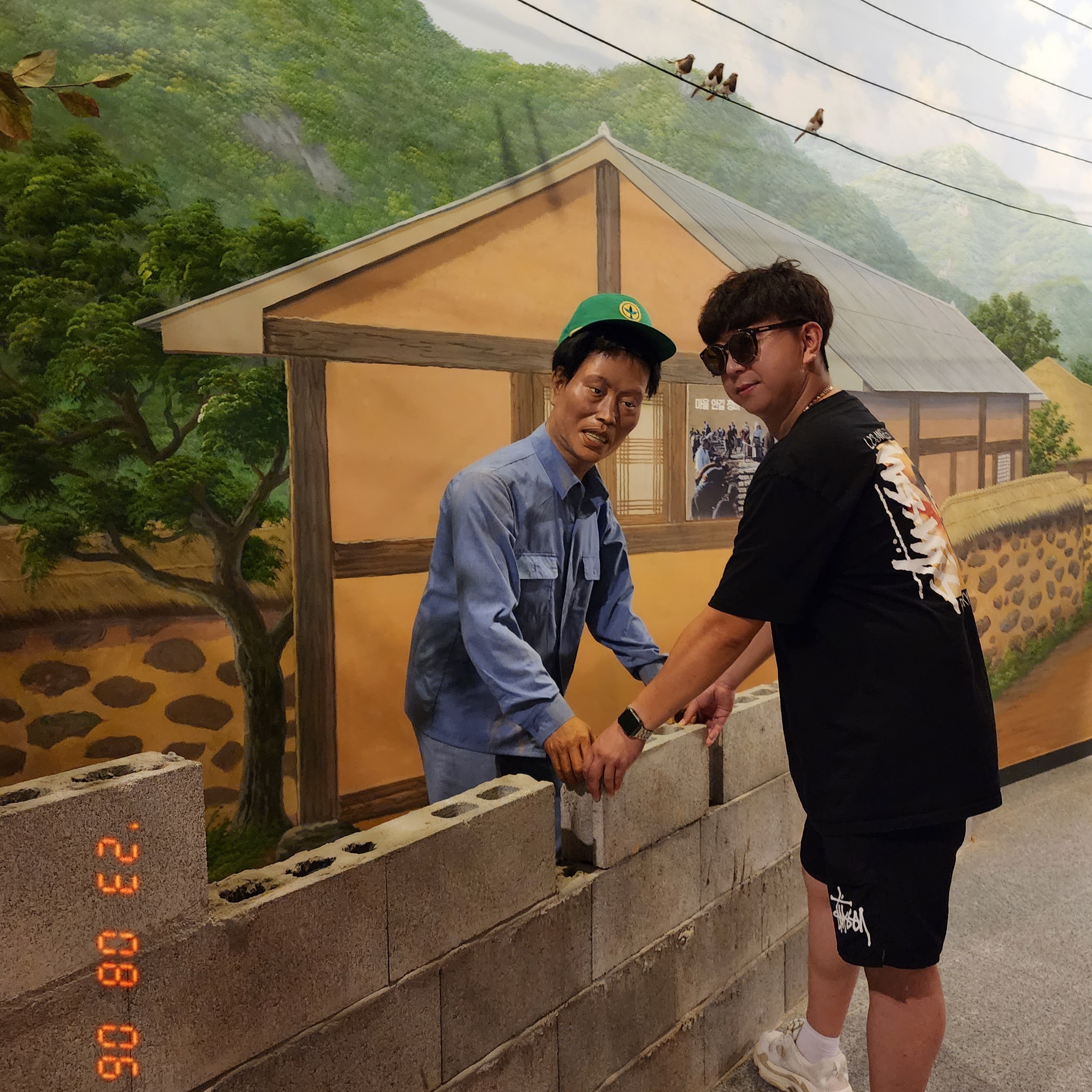 Stussy Big Basic Water Shorts Black, Stussy Billiards T-Shirt Black 착용 스타일 - 1