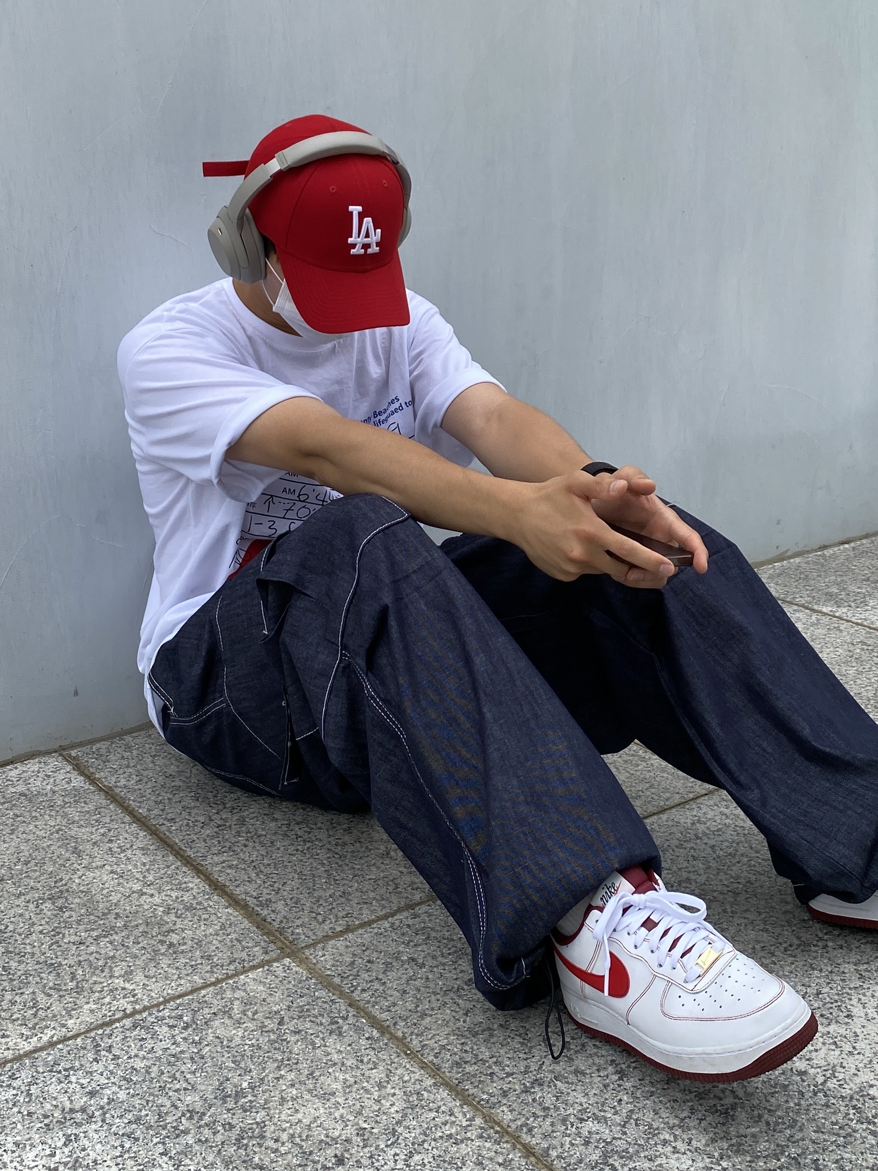 Nike Air Force 1 Low White Red Midsole 착용 스타일 - 4