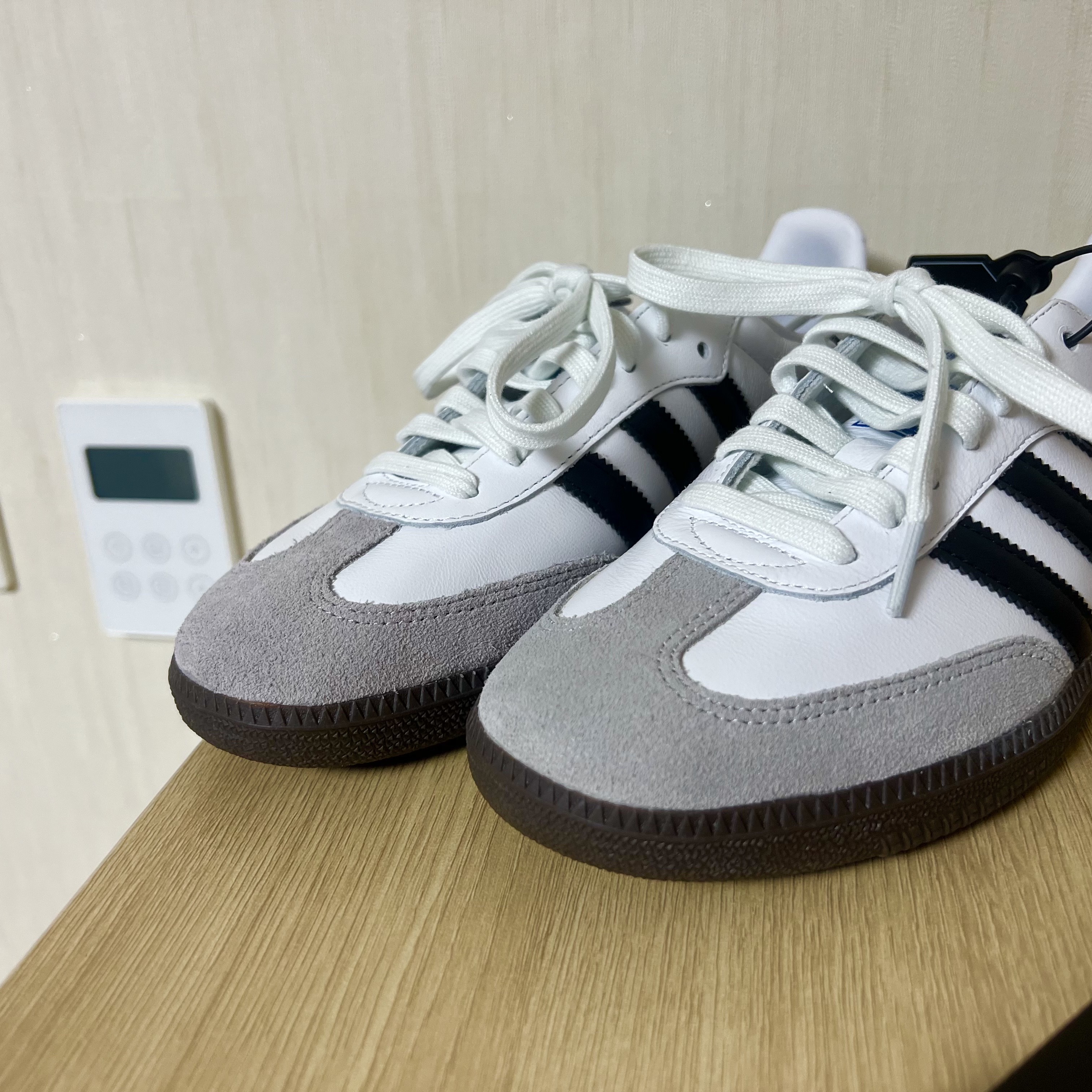 Adidas Samba OG Cloud White 착용 스타일