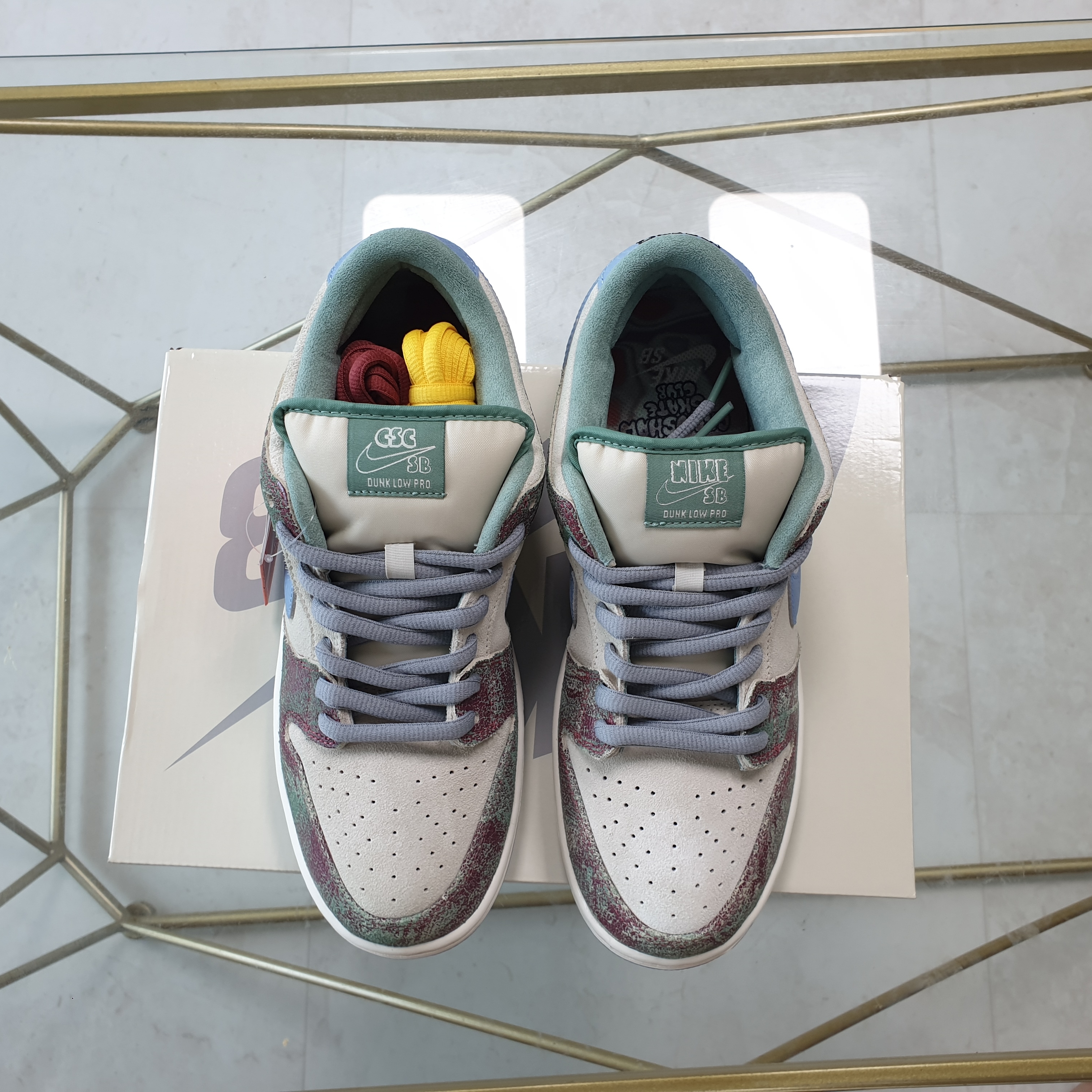Nike x Crenshaw Skate Club SB Dunk Low Sail Light Blue Cedar 착용 스타일 - 1