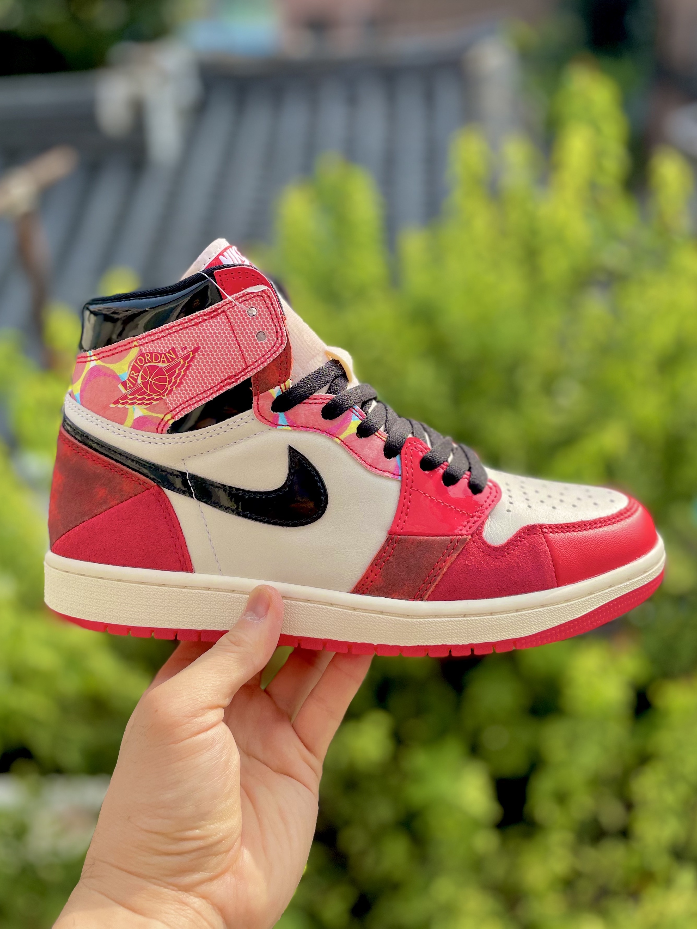 Jordan 1 Retro High Spider-Man Next Chapter 착용 스타일