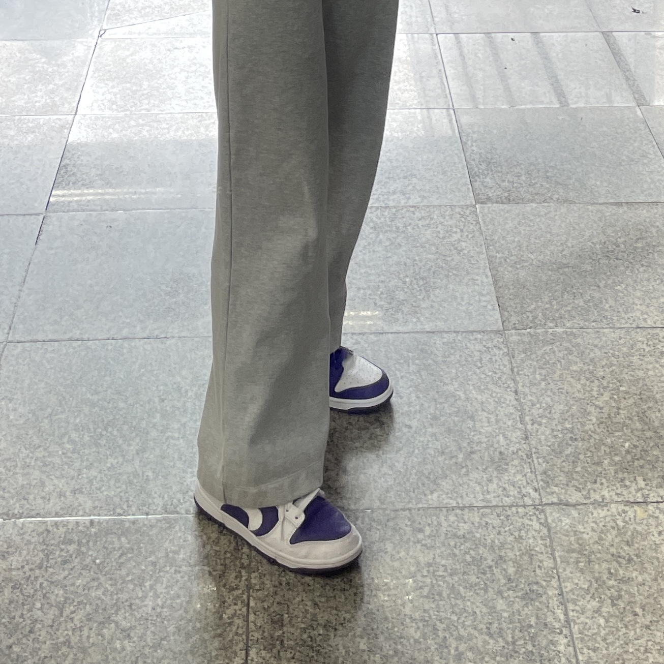 (W) Nike Dunk Low SE Flip 착용 스타일 - 1